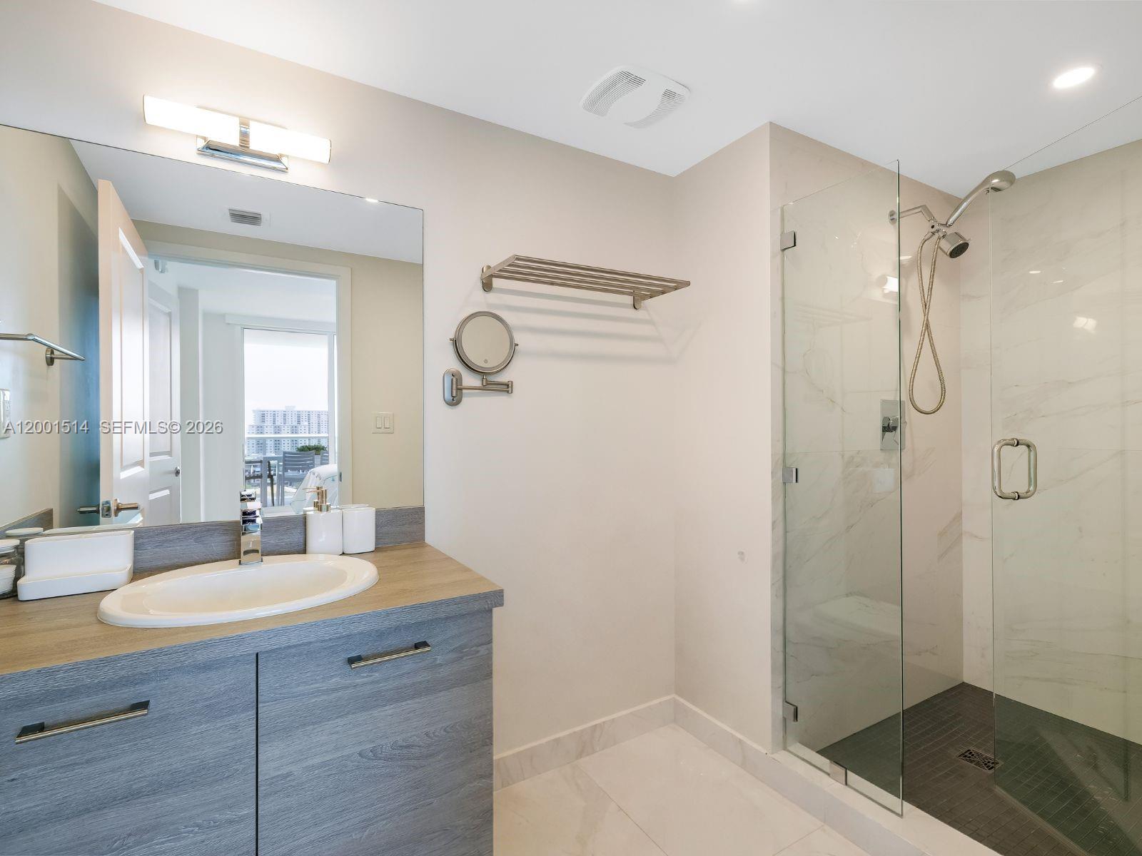 400 Sunny Isles Boulevard 1416 Property Photo 18