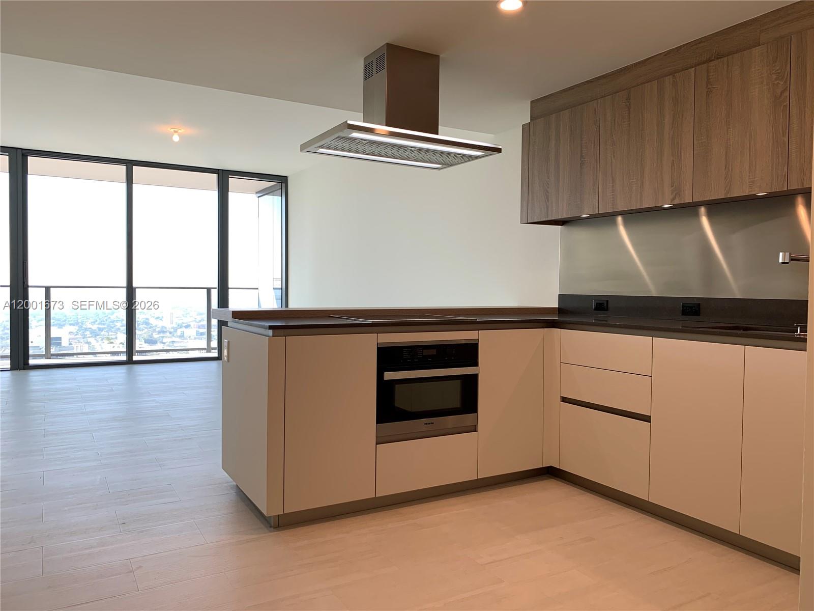 1000 Brickell Plaza 3904 Property Photo 2