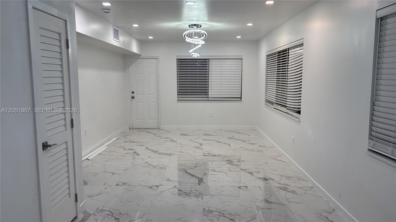 1629 Mayo Street Property Photo 5