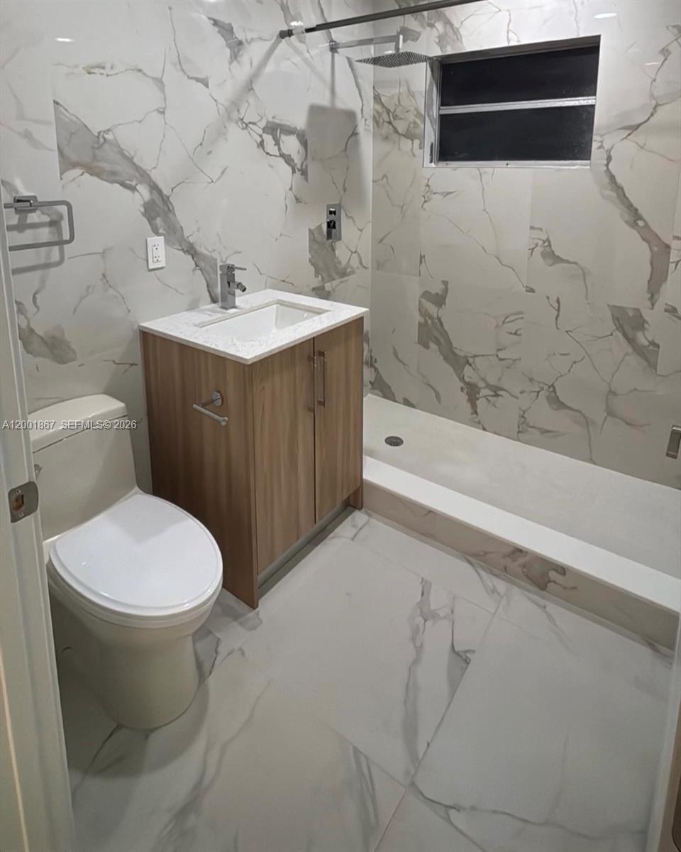 1629 Mayo Street Property Photo 7