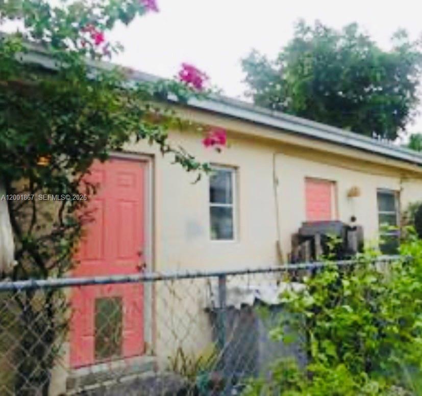 1629 Mayo Street Property Photo 11
