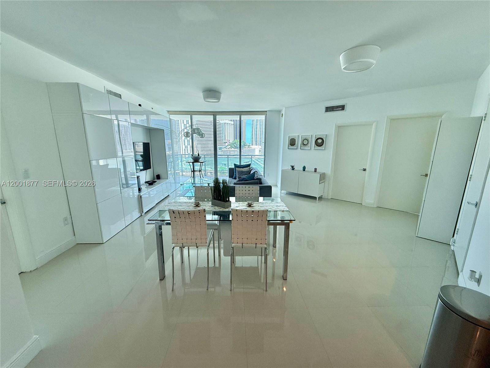 350 S Miami Avenue 1601 Property Photo 9