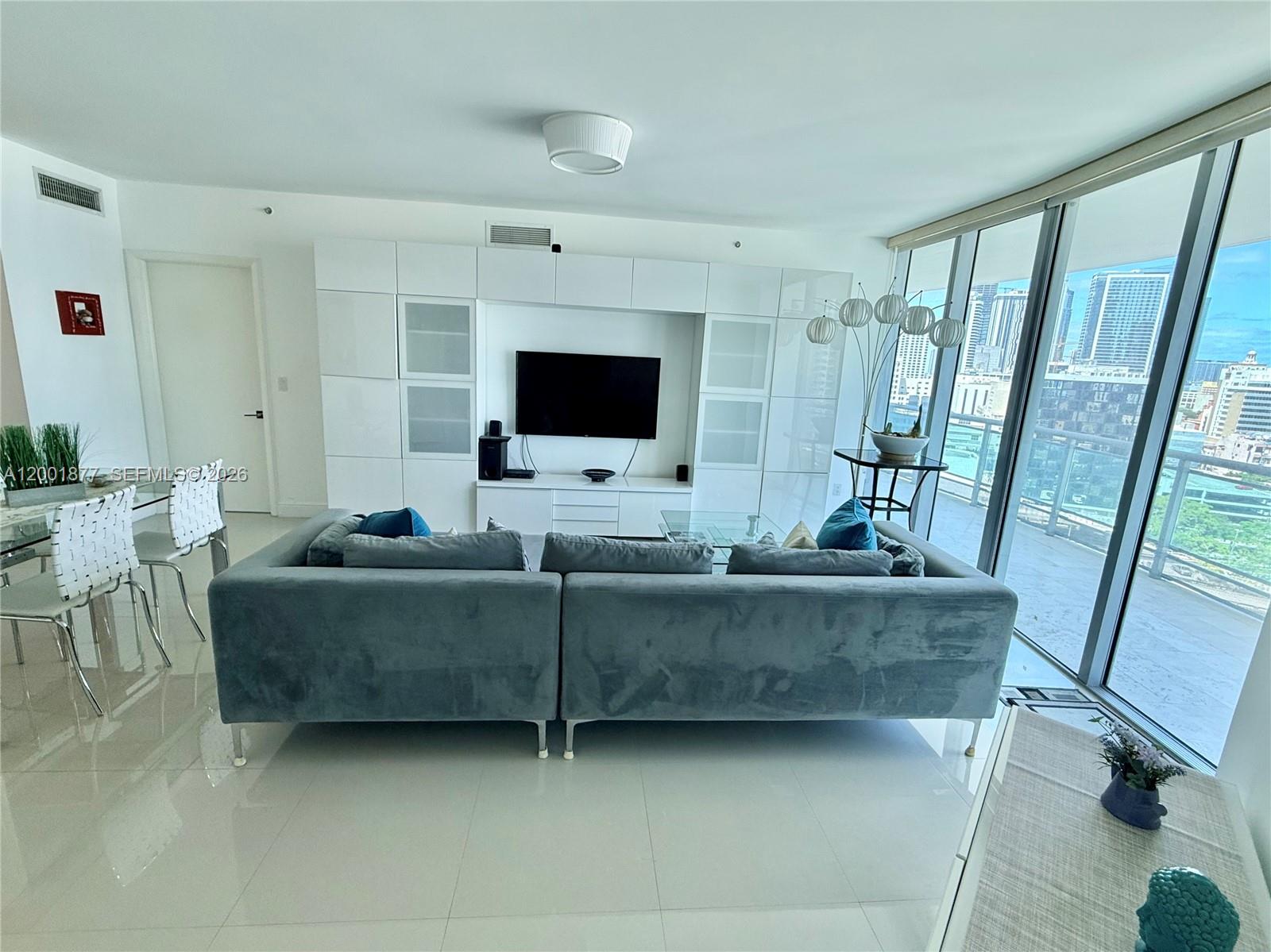 350 S Miami Avenue 1601 Property Photo 12