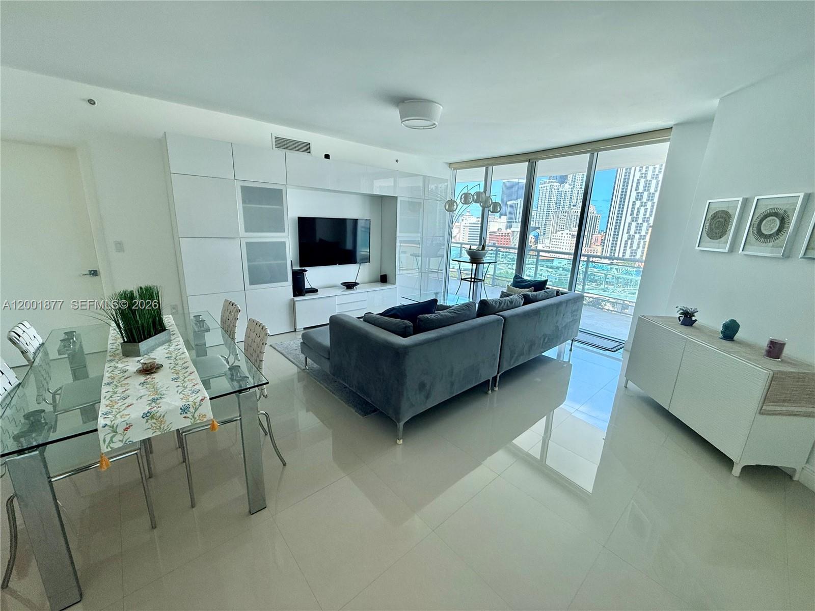 350 S Miami Avenue 1601 Property Photo 21
