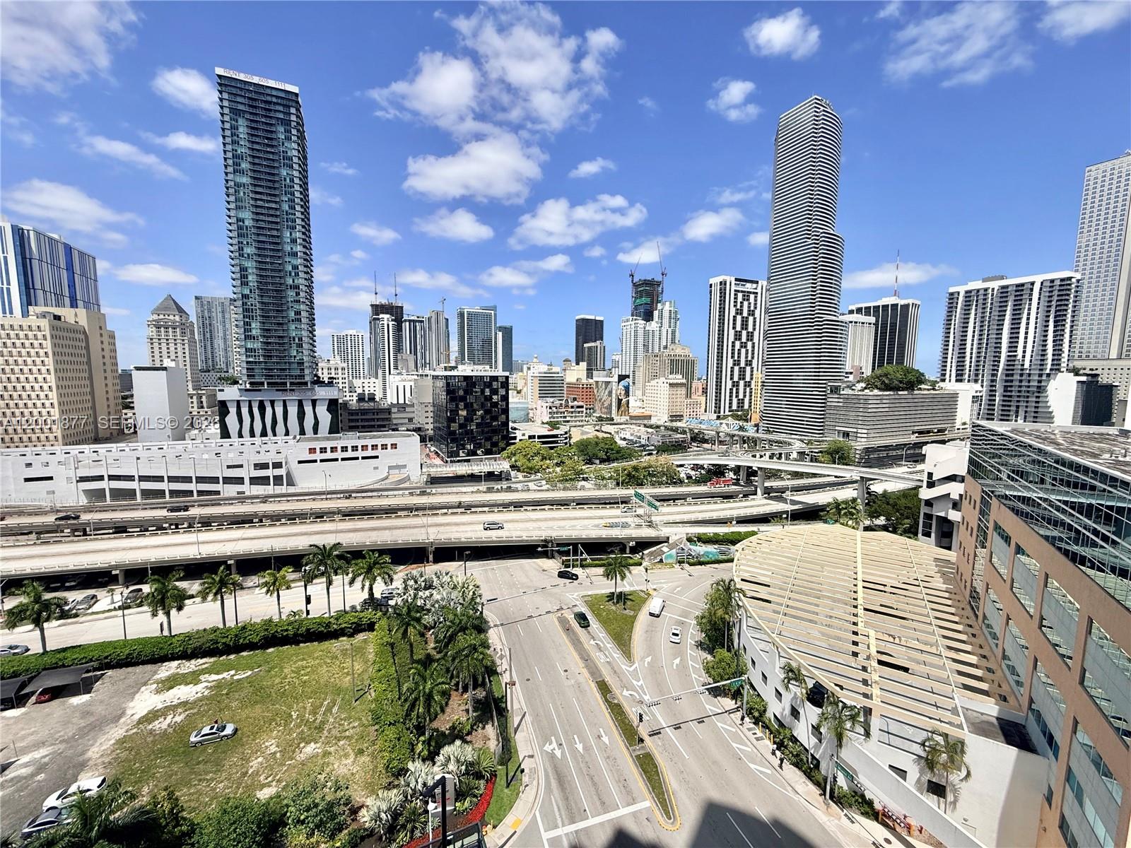 350 S Miami Avenue 1601 Property Photo 25