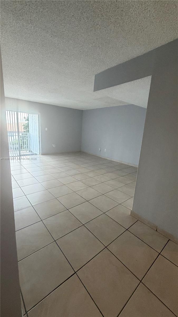 9375 Fontainebleau Boulevard L304 Property Photo 11