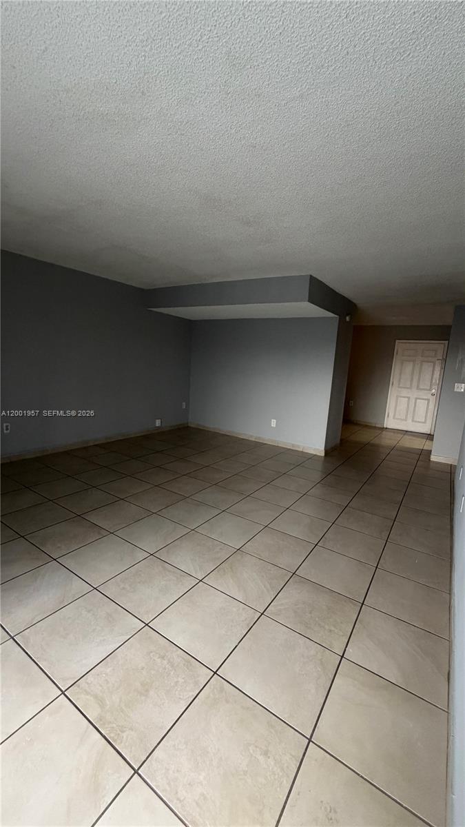 9375 Fontainebleau Boulevard L304 Property Photo 12