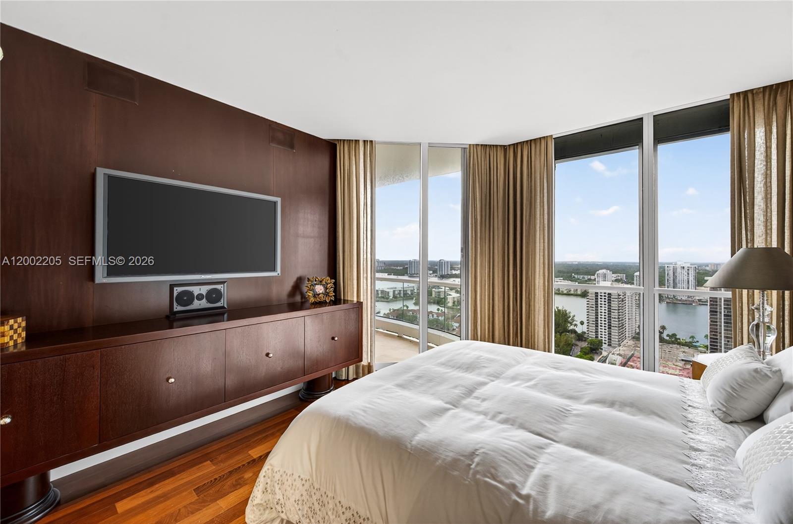 7000 Island Boulevard Ph-02 Property Photo 52