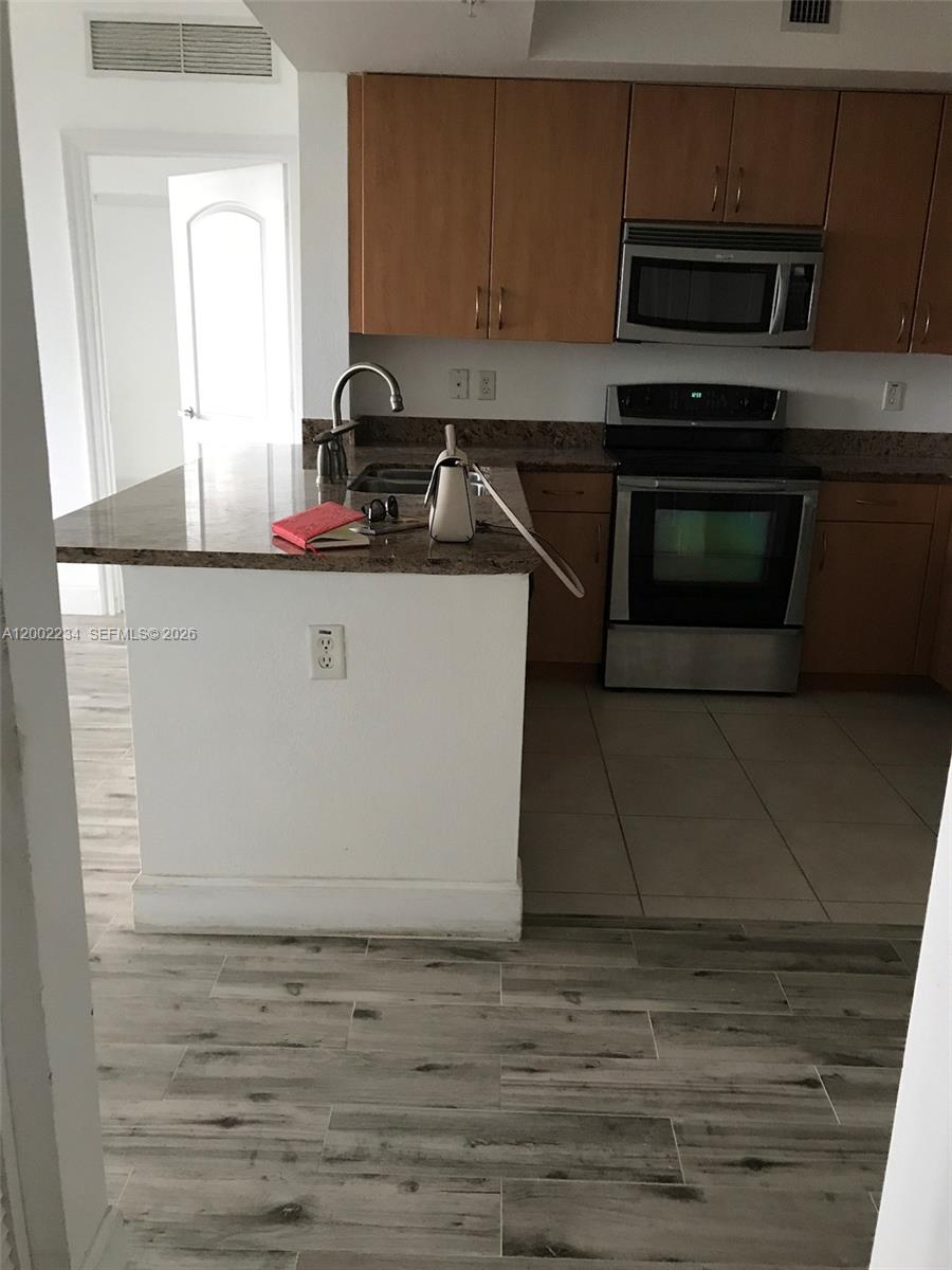 1830 Radius Drive 407 Property Photo 7
