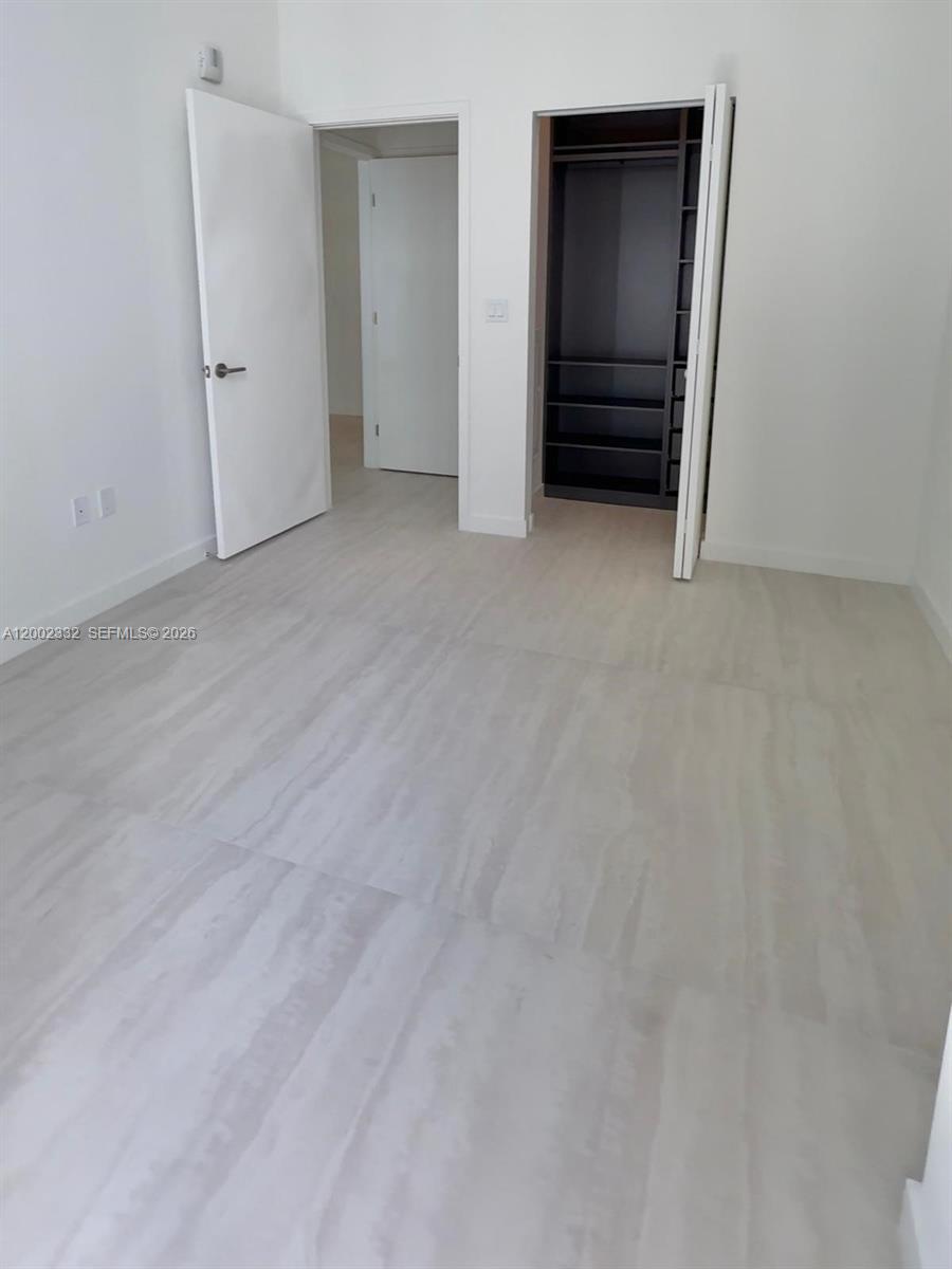 77 Se 5th Street 1010 Property Photo 10
