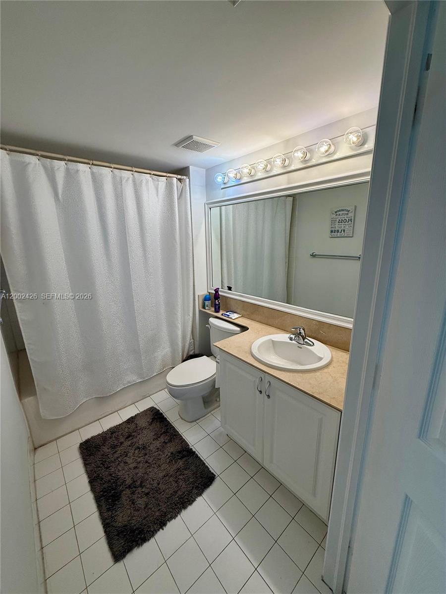 1155 Brickell Bay Drive 1702 Property Photo 11