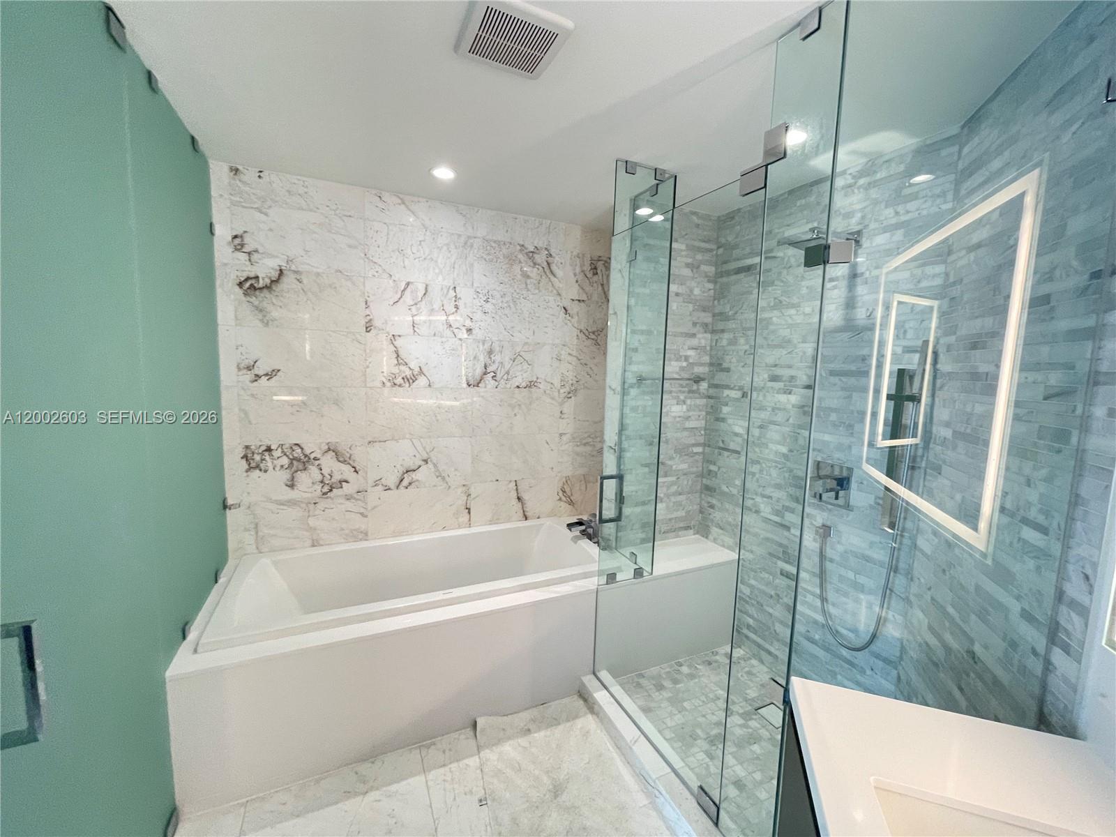 851 Ne 1st Avenue 3103 Property Photo 11