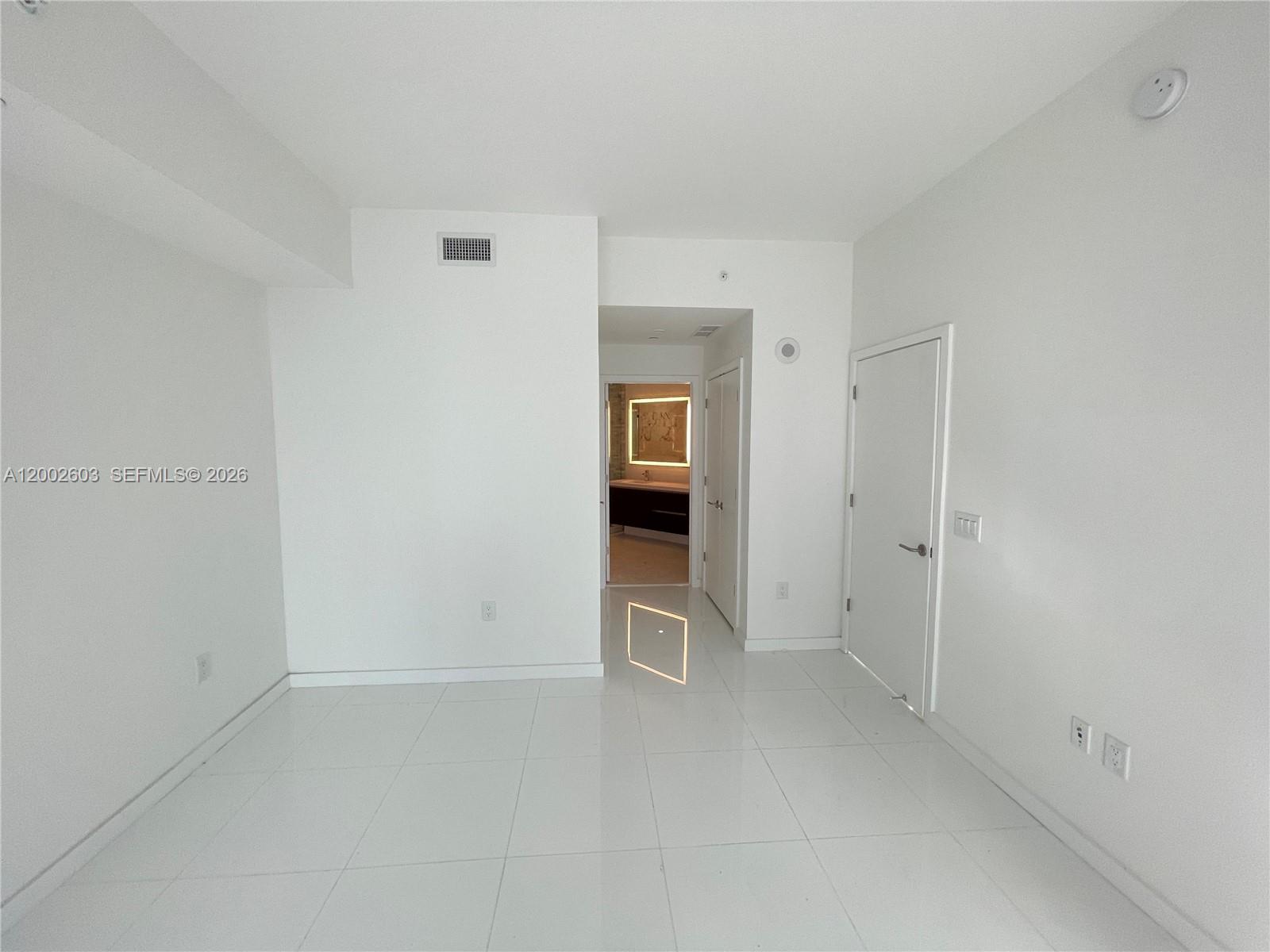 851 Ne 1st Avenue 3103 Property Photo 14