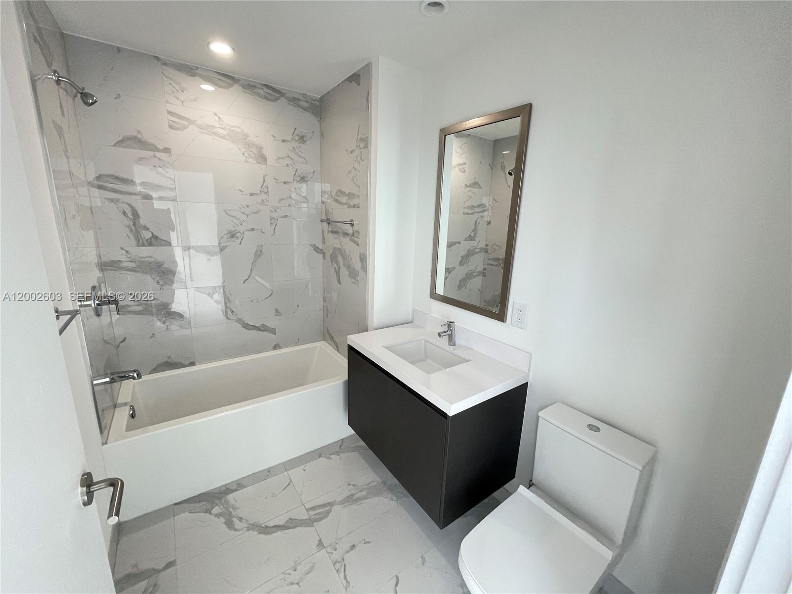 851 Ne 1st Avenue 3103 Property Photo 18