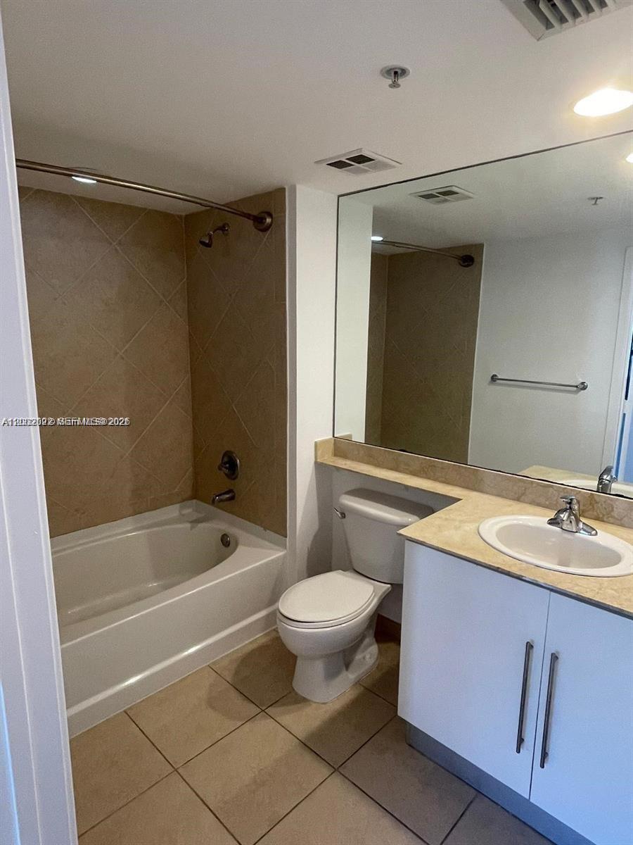 A12002622 Property Photo 8