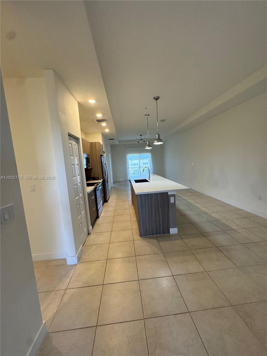 A12002770 Property Photo 4