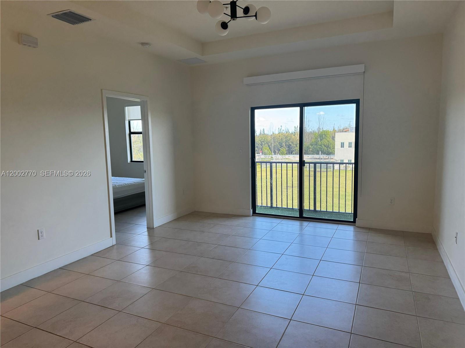A12002770 Property Photo 14
