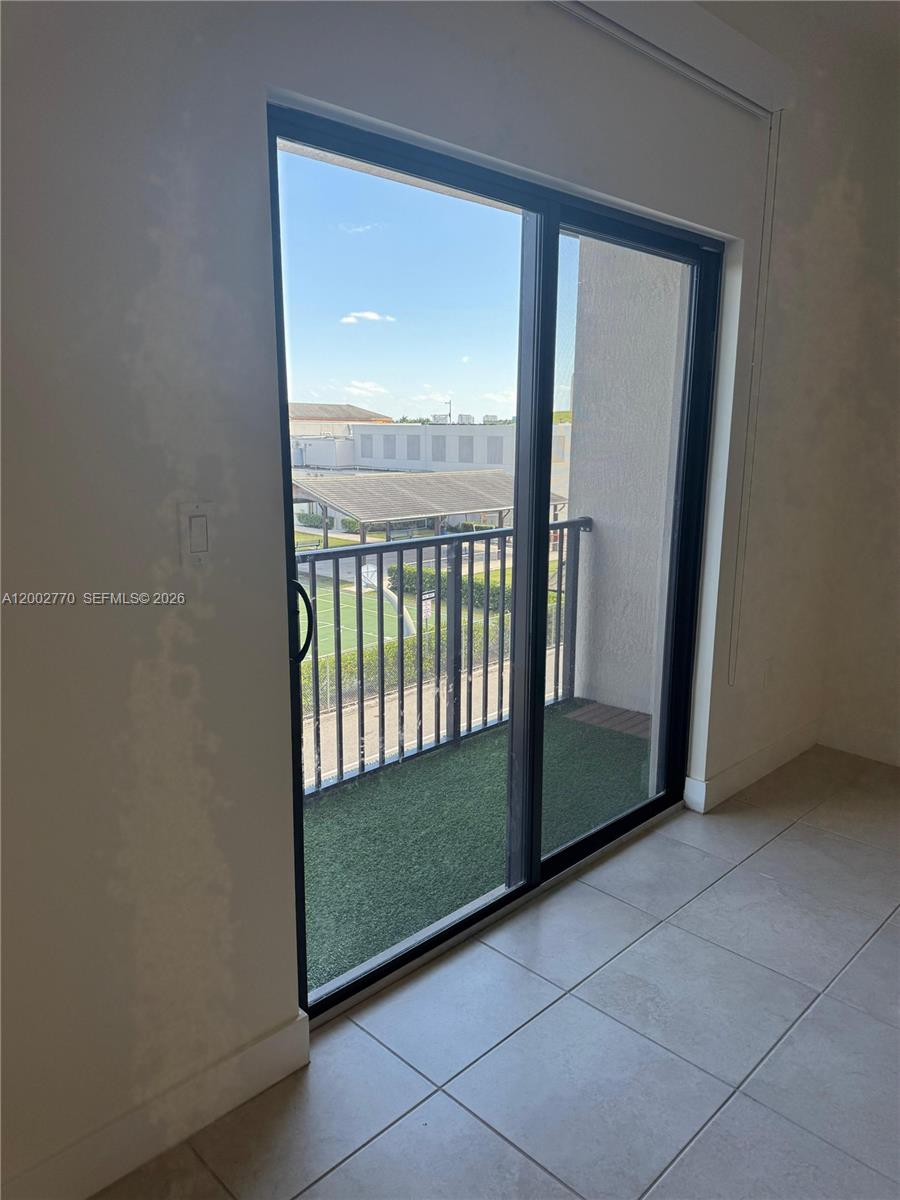 A12002770 Property Photo 15