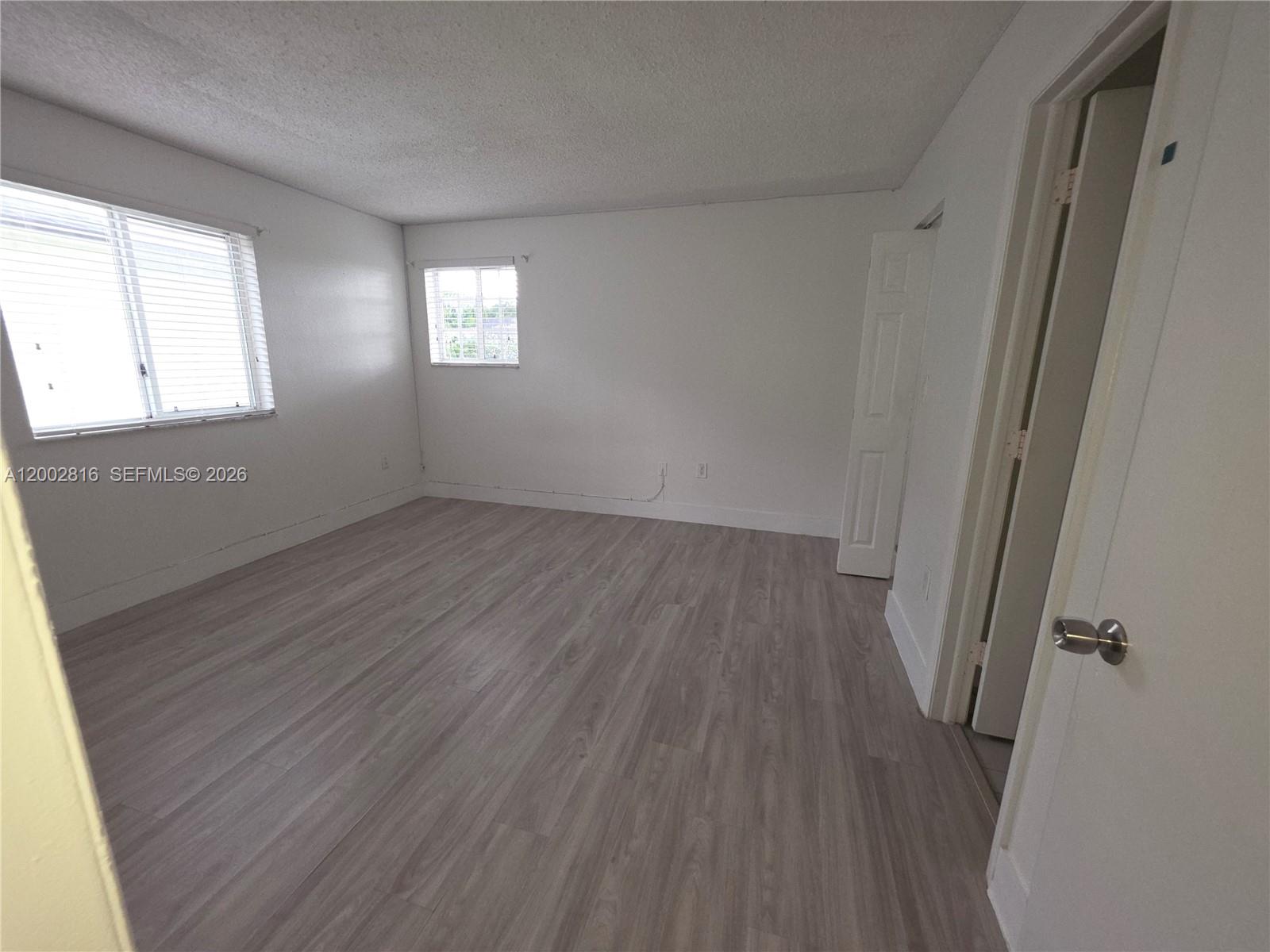A12002816 Property Photo 26
