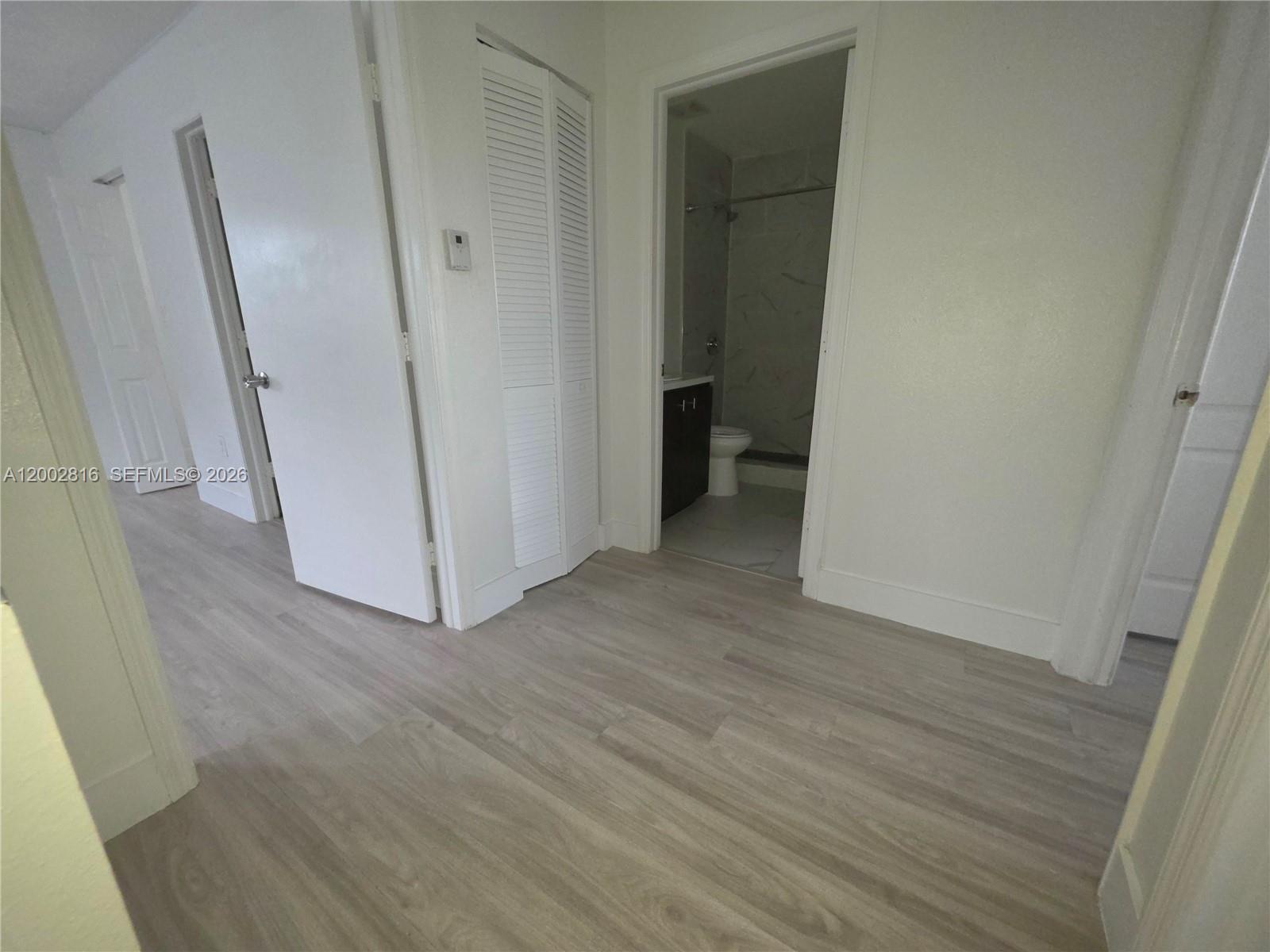 A12002816 Property Photo 30