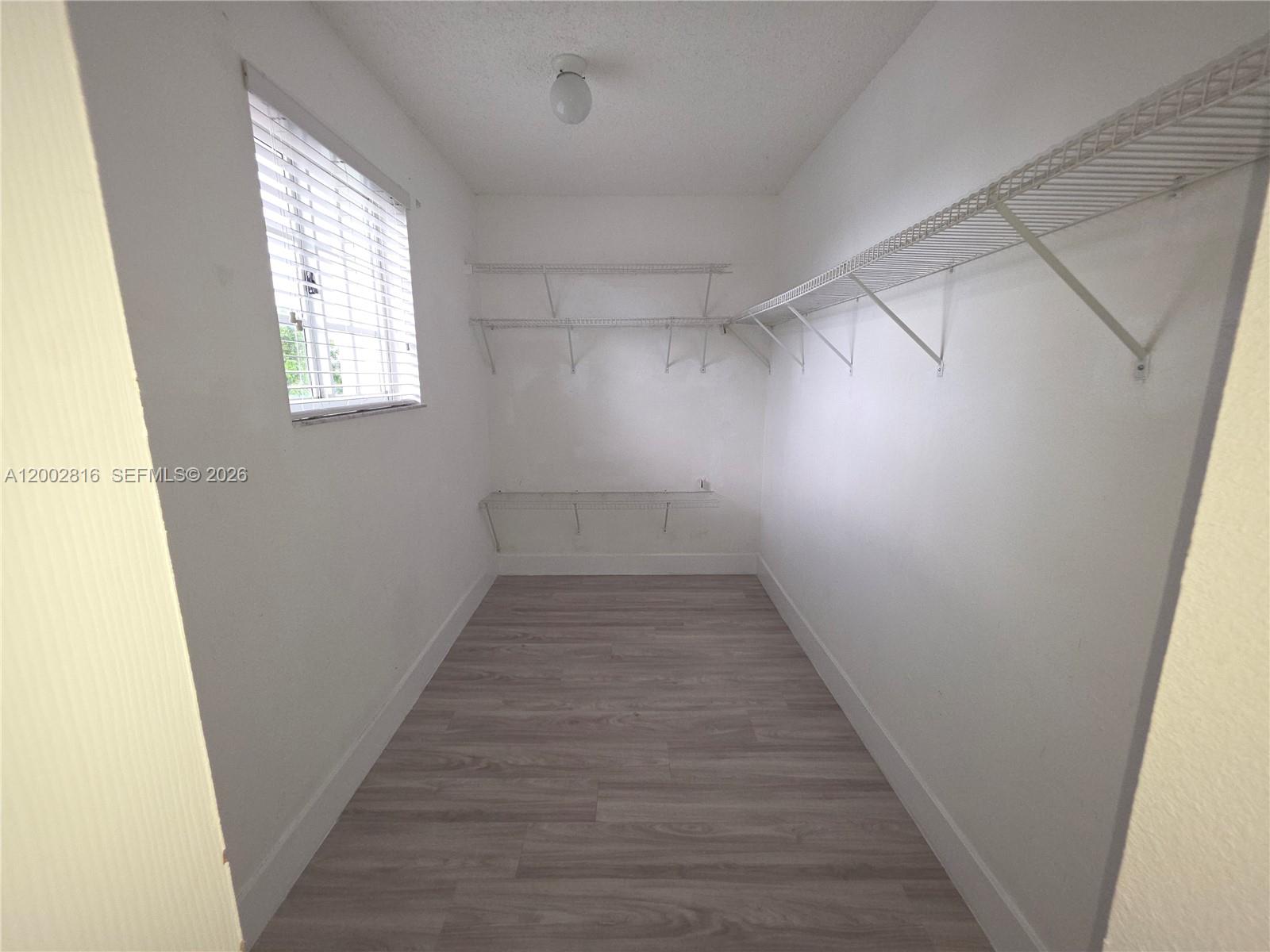 A12002816 Property Photo 33