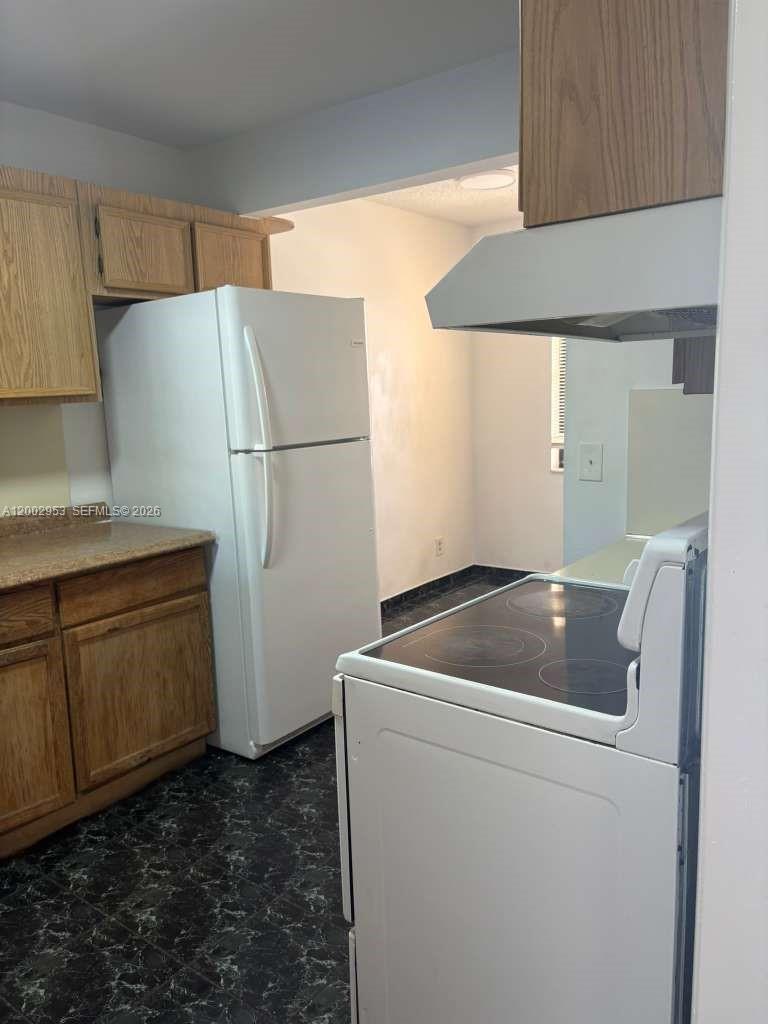 5937 Forest Hill Boulevard 204 Property Photo 7