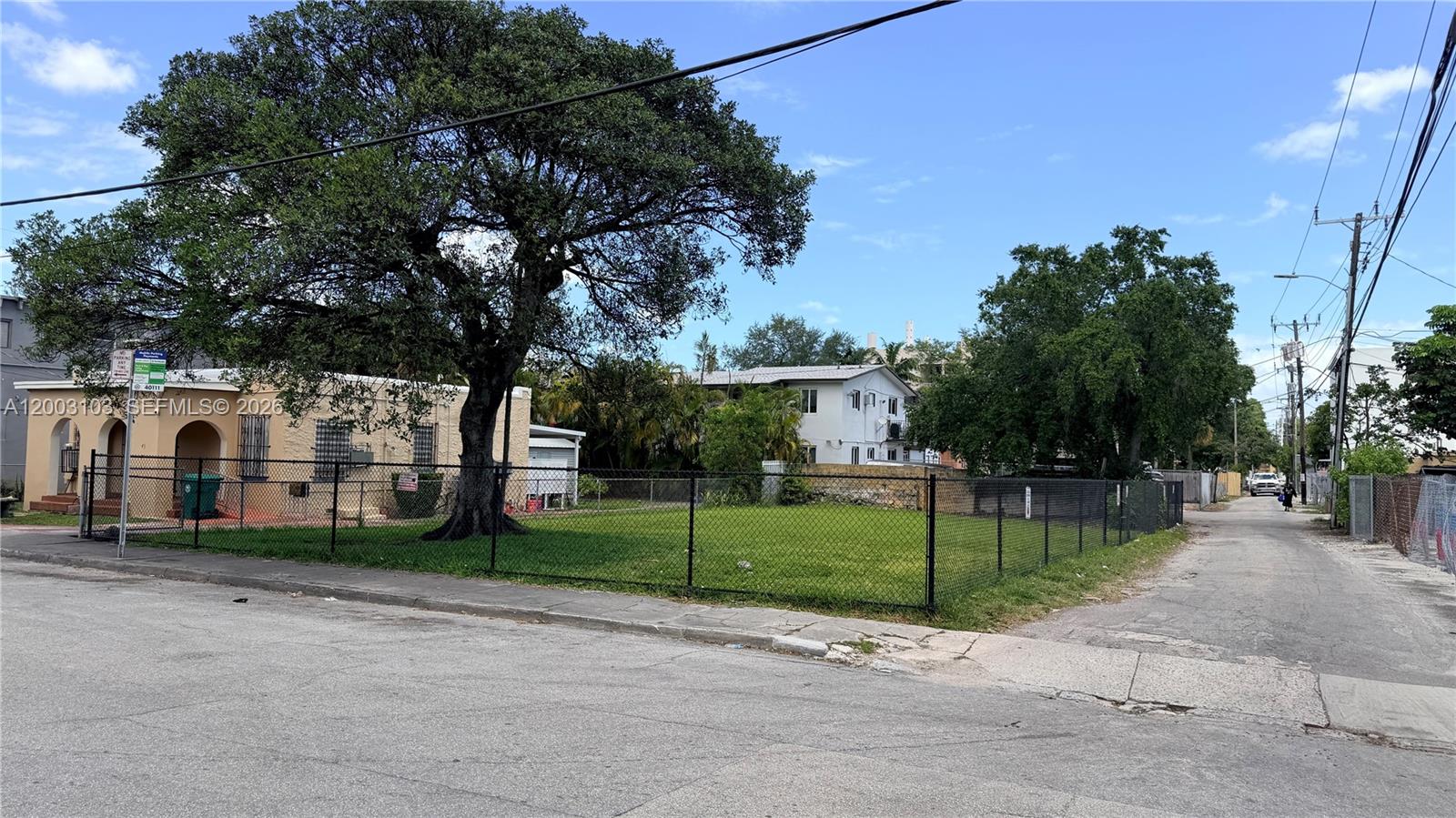 33 NW 21st Avenue
