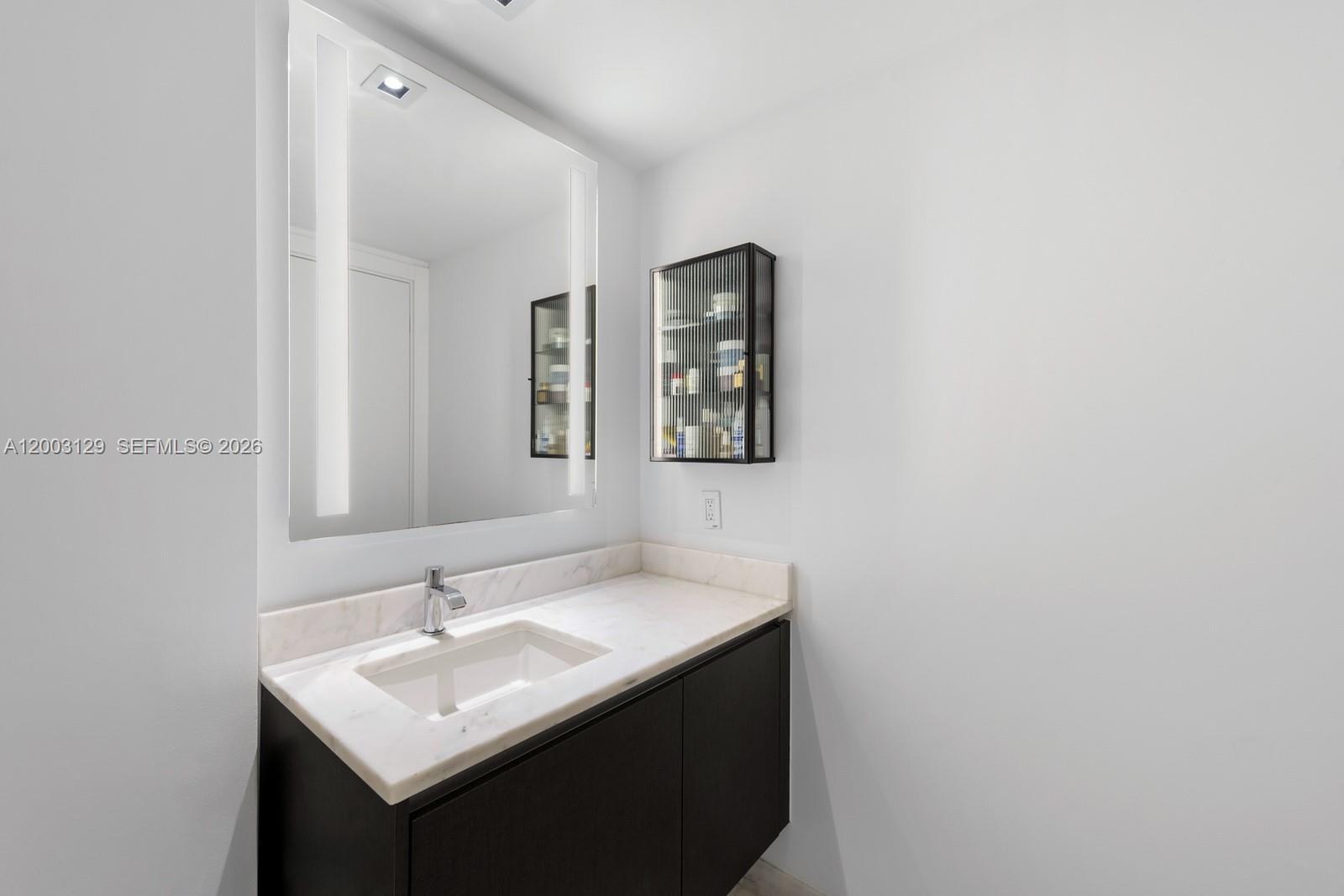 1451 Brickell Avenue 903 Property Photo 6