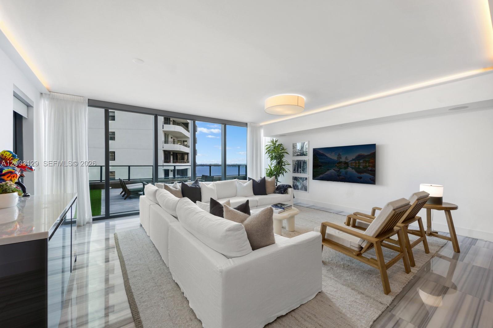 1451 Brickell Avenue 903 Property Photo 7