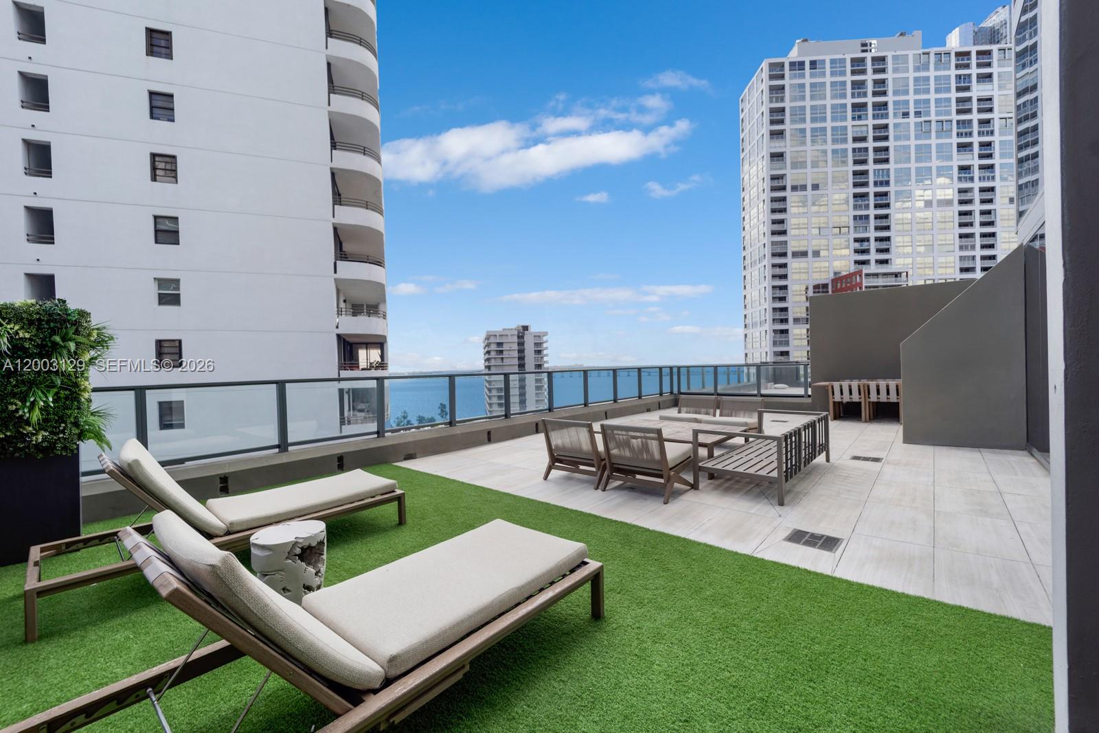 1451 Brickell Avenue 903 Property Photo 19