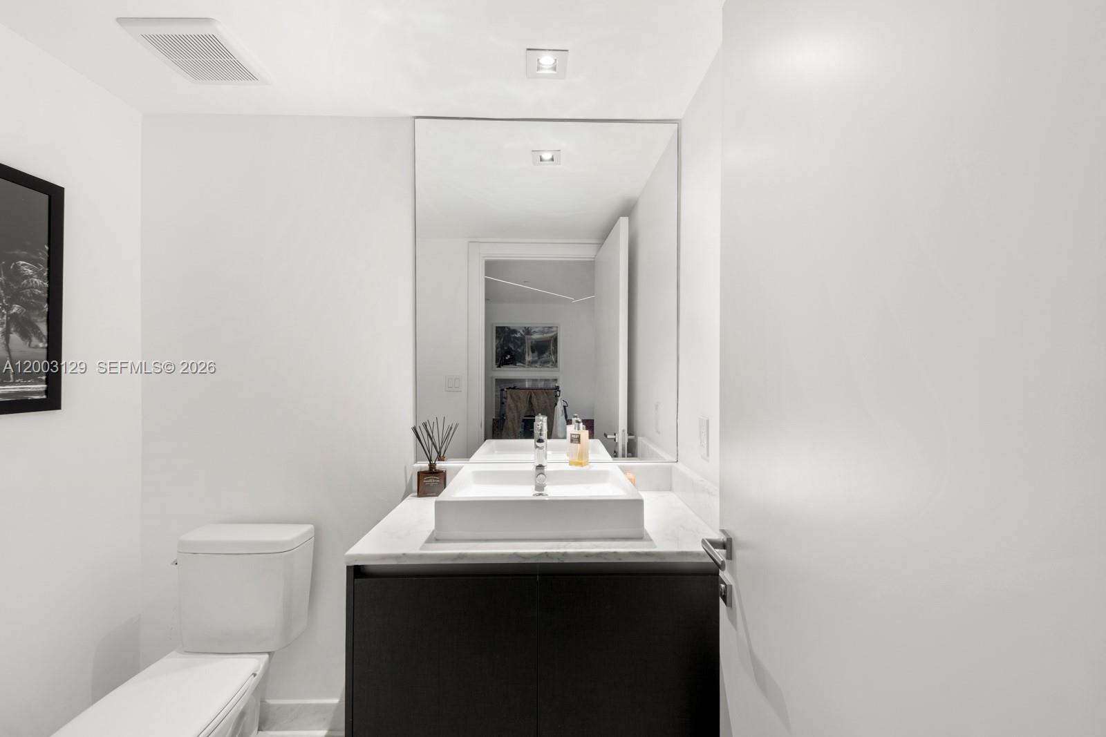 1451 Brickell Avenue 903 Property Photo 24