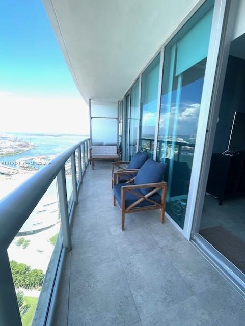 888 Biscayne Boulevard 4310 Property Photo 10