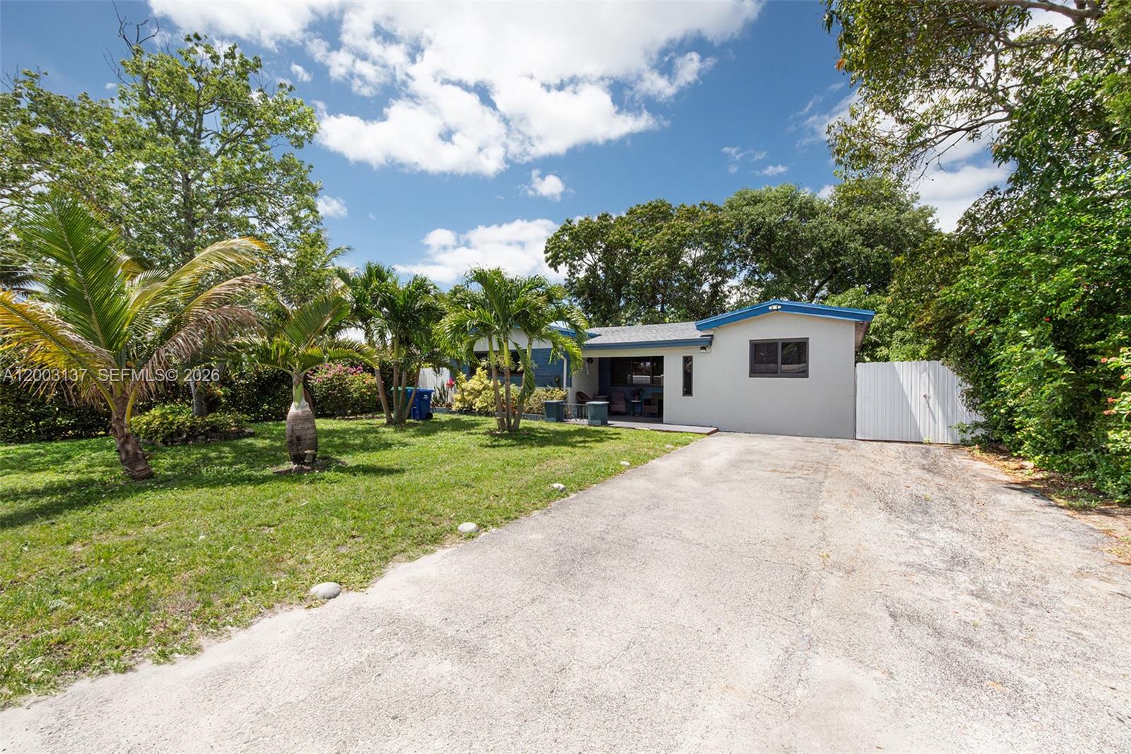 2630 Everglades Drive Property Photo 1