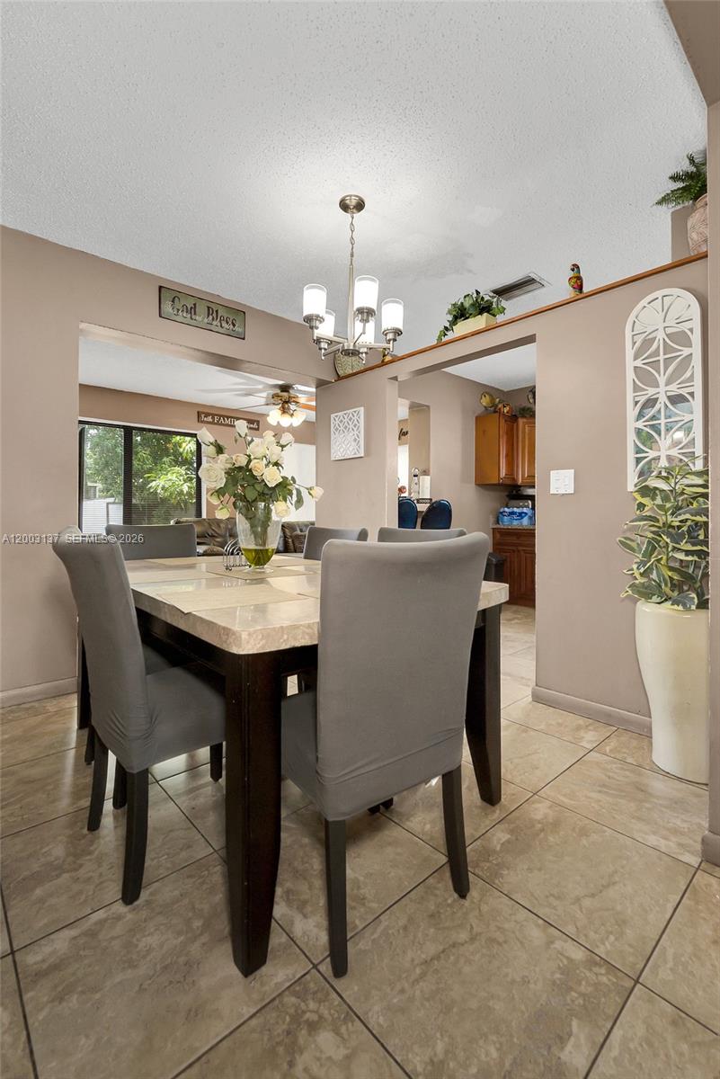 2630 Everglades Drive Property Photo 10