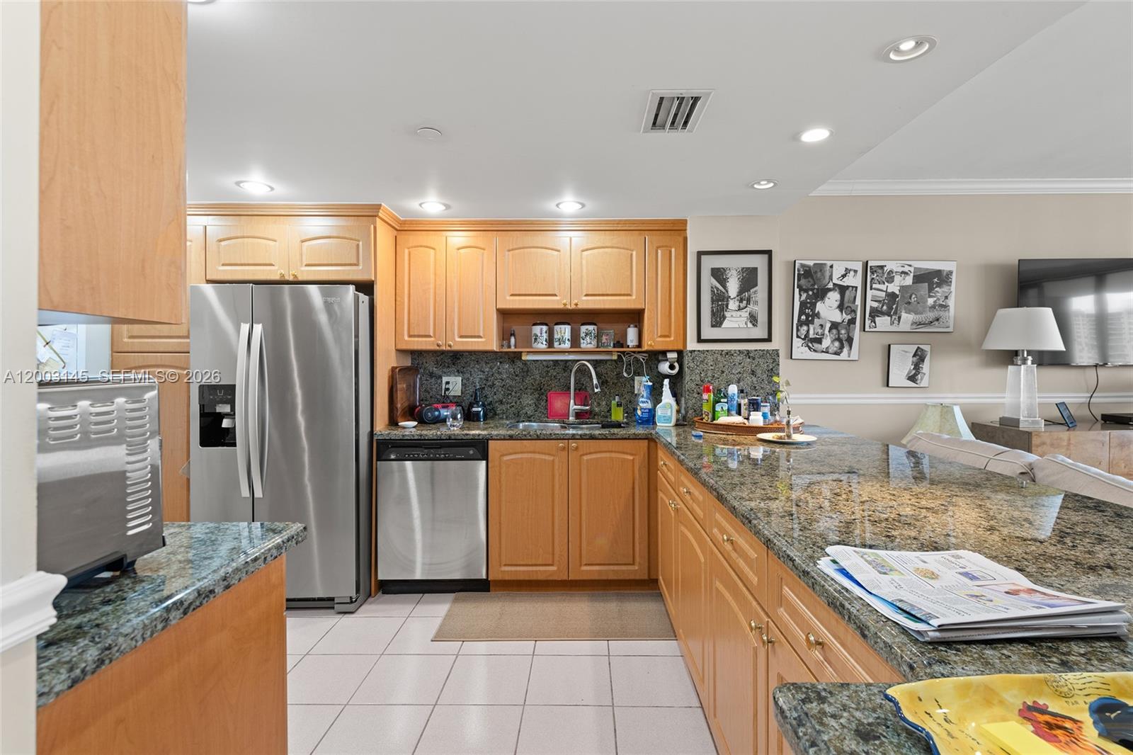 11113 Biscayne Boulevard 1554 Property Photo 6