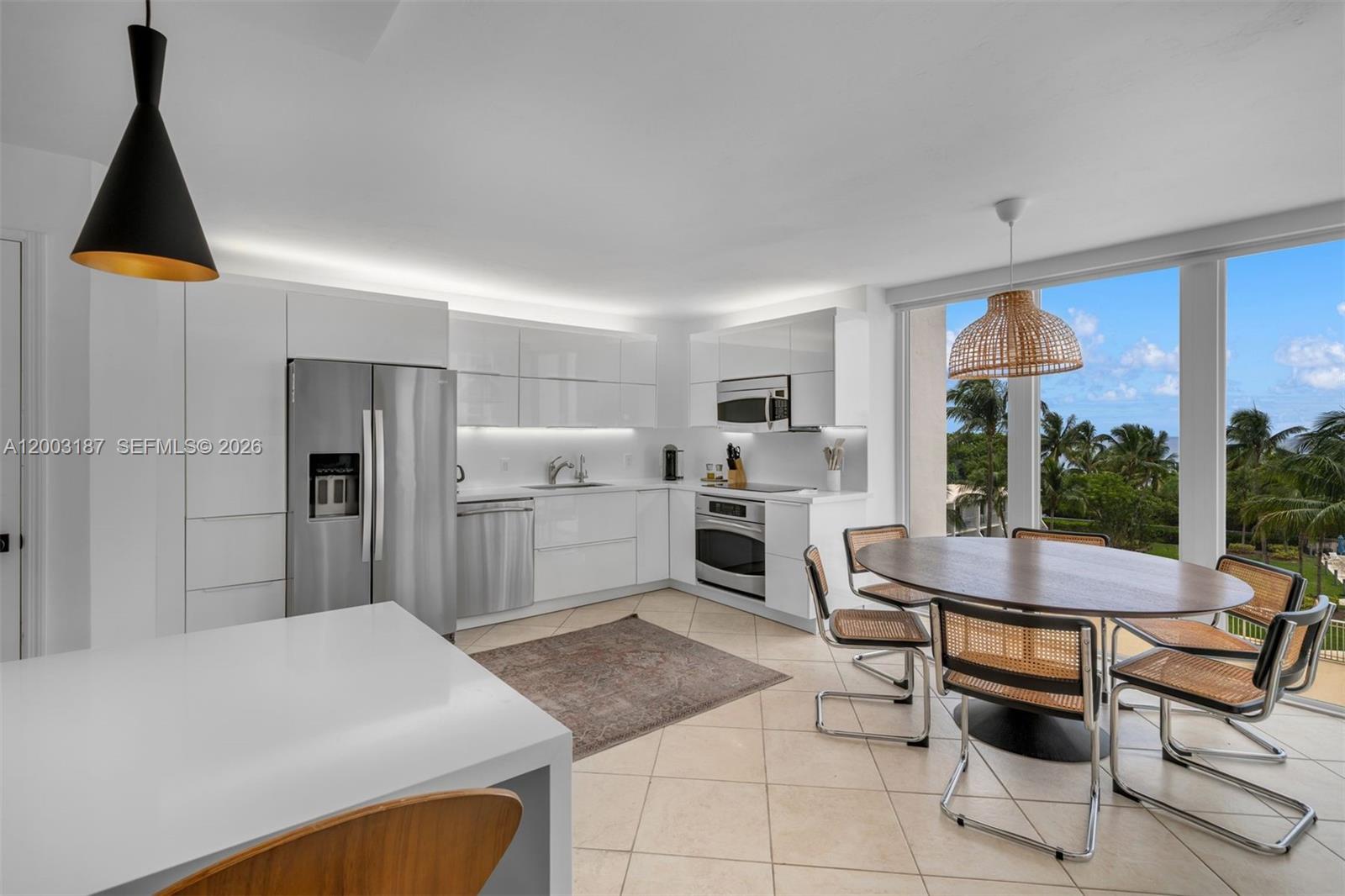 881 Ocean Drive 3e Property Photo 14