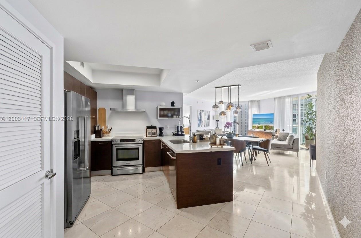 250 Sunny Isles Boulevard 3-1606 Property Photo 12