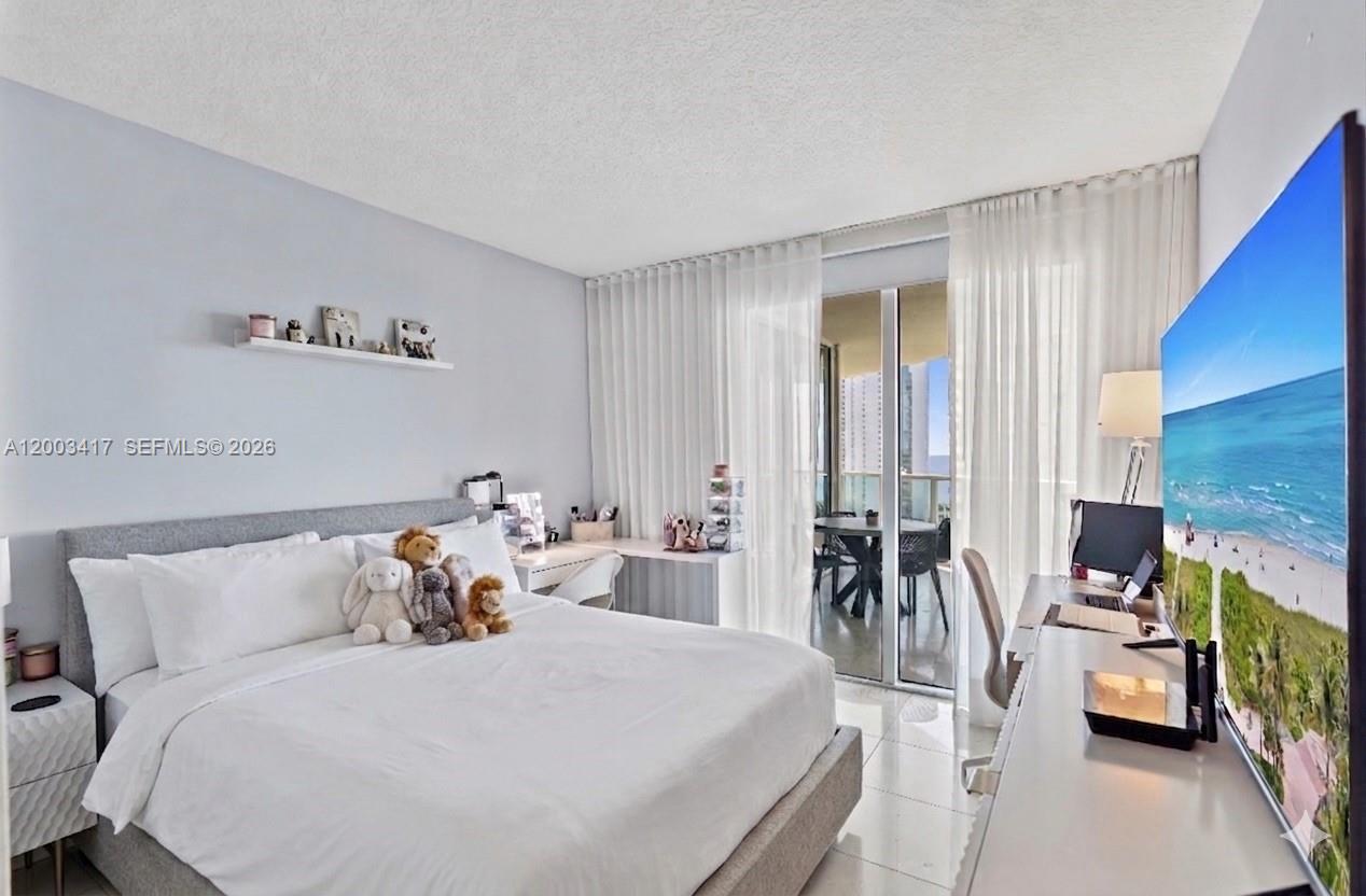 250 Sunny Isles Boulevard 3-1606 Property Photo 20