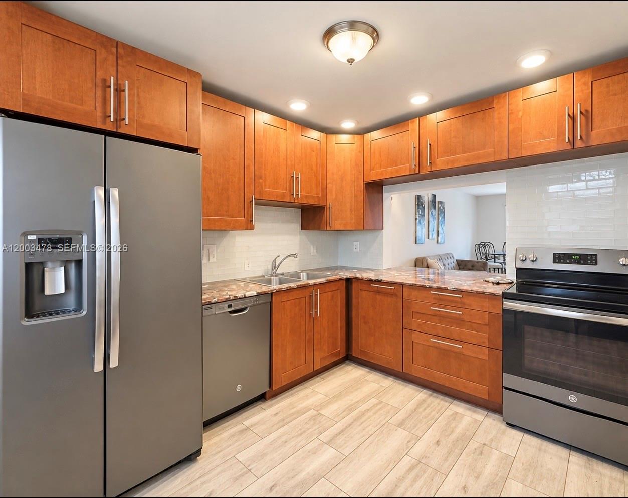 215 Se 3rd Avenue 306c Property Photo 4