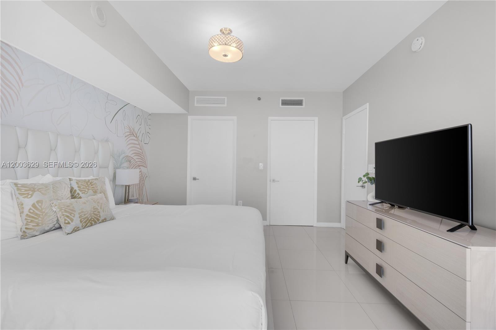 485 Brickell Avenue 4501 Property Photo 16