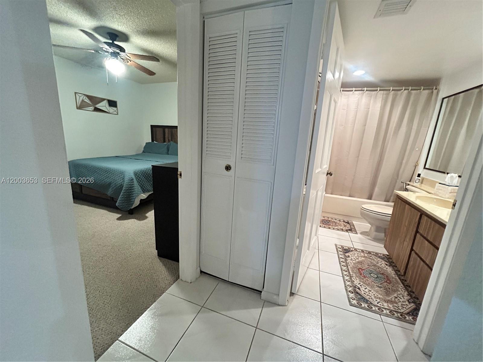 1701 Whitehall Drive 403 Property Photo 10