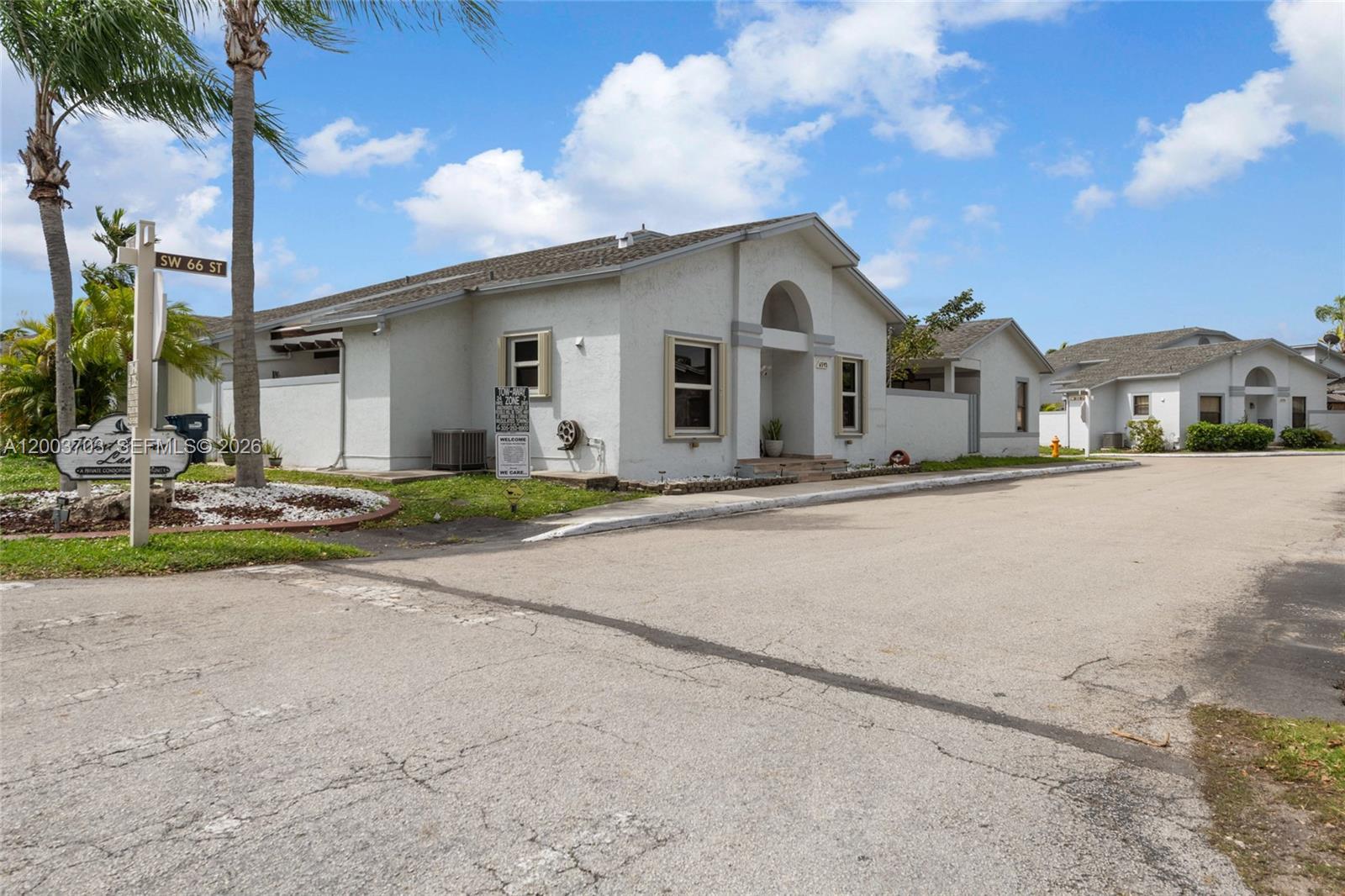 6696 Sw 152nd Place 27-96 Property Photo 6