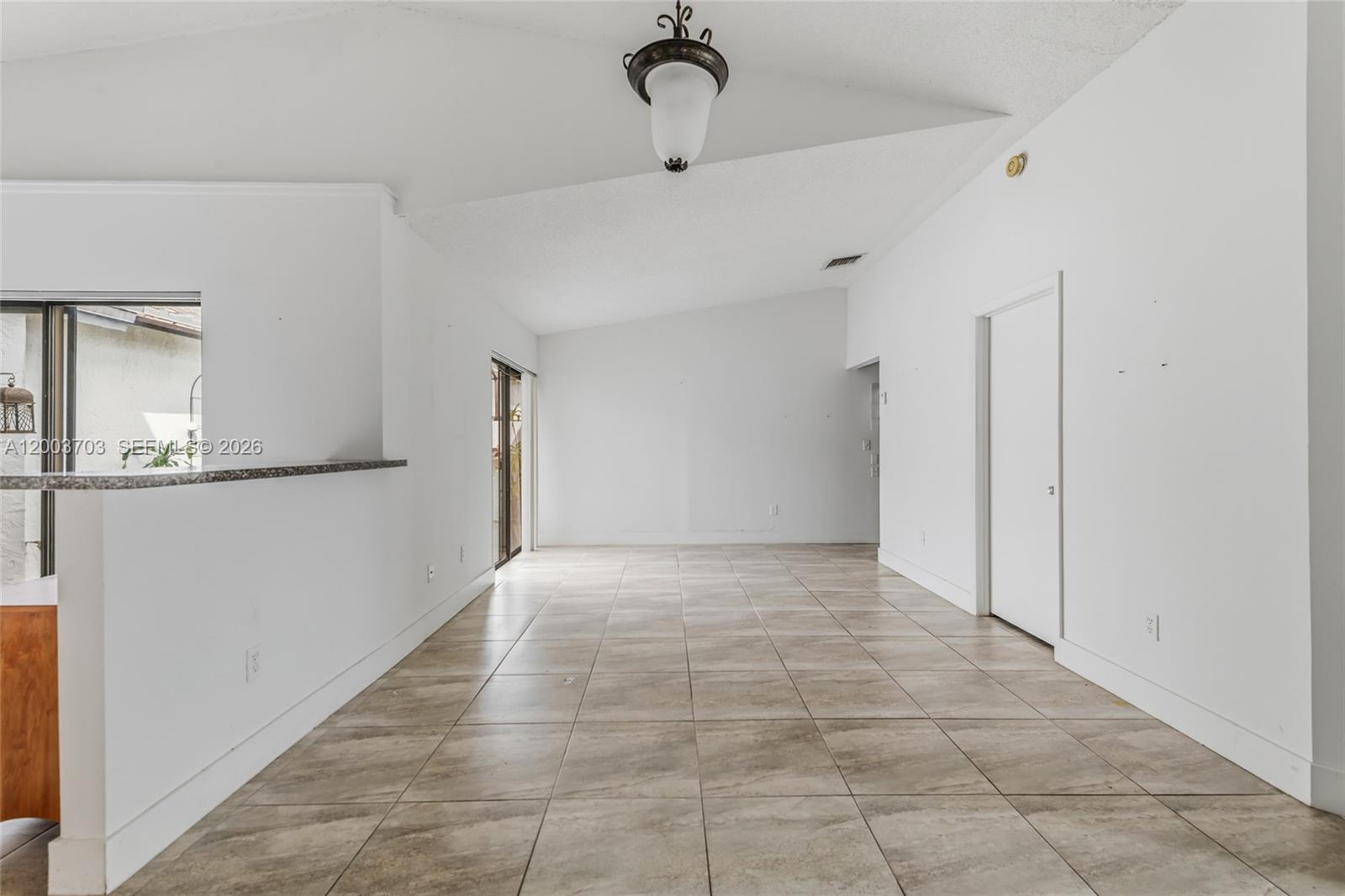 6696 Sw 152nd Place 27-96 Property Photo 10