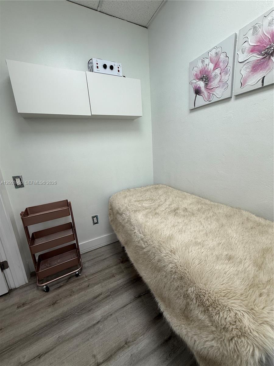 A12003960 Property Photo 7