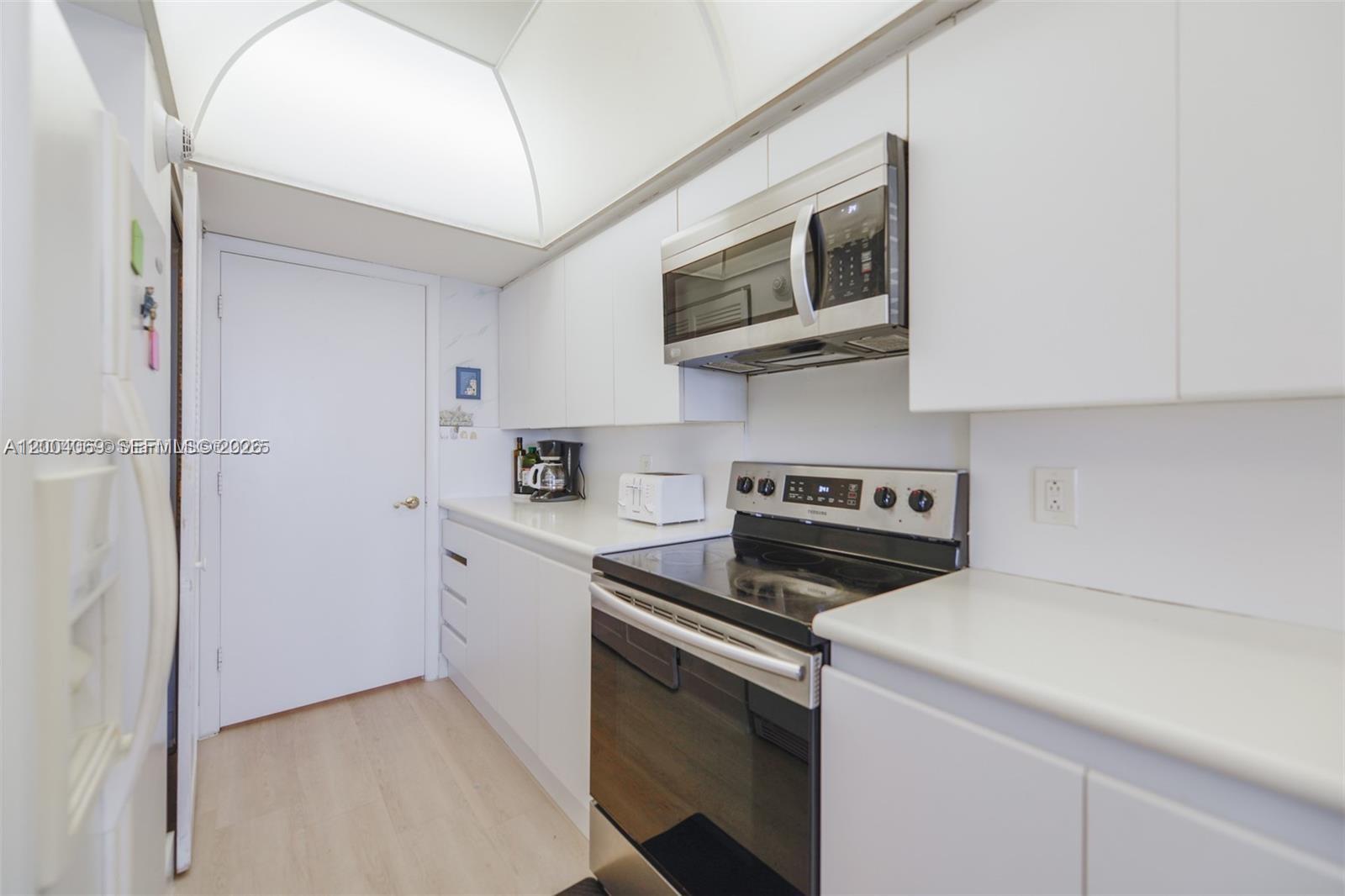 4900 N Ocean Boulevard 1619 Property Photo 9