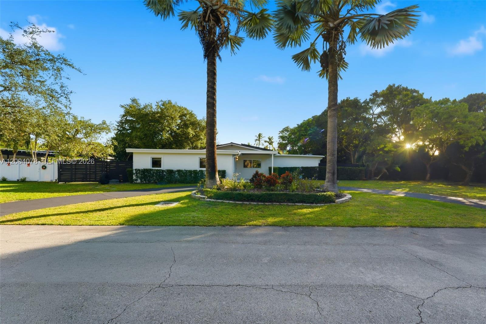 13225 Sw 83rd Court Property Photo 1