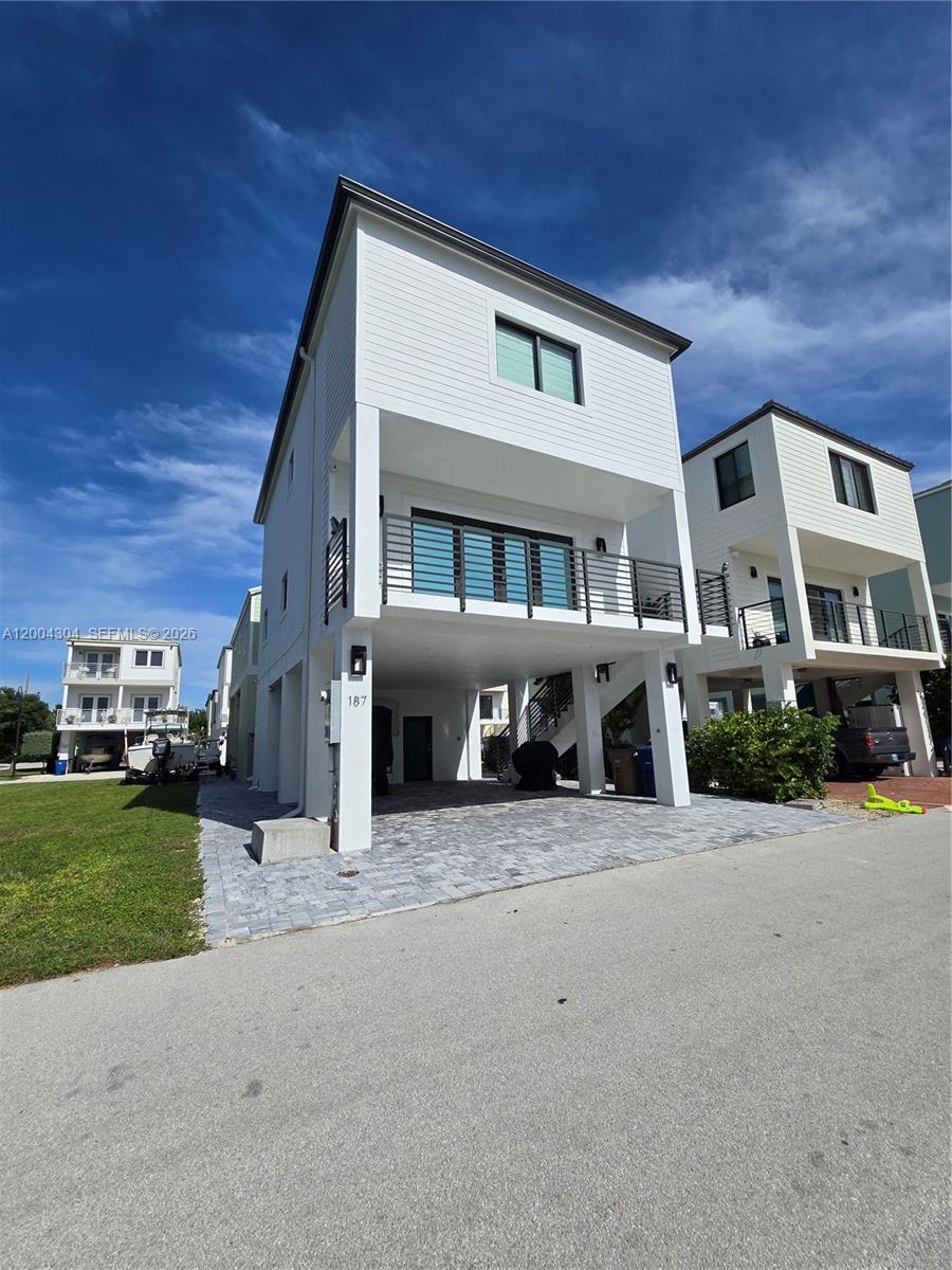 94825 Overseas Highway 187 Property Photo 1