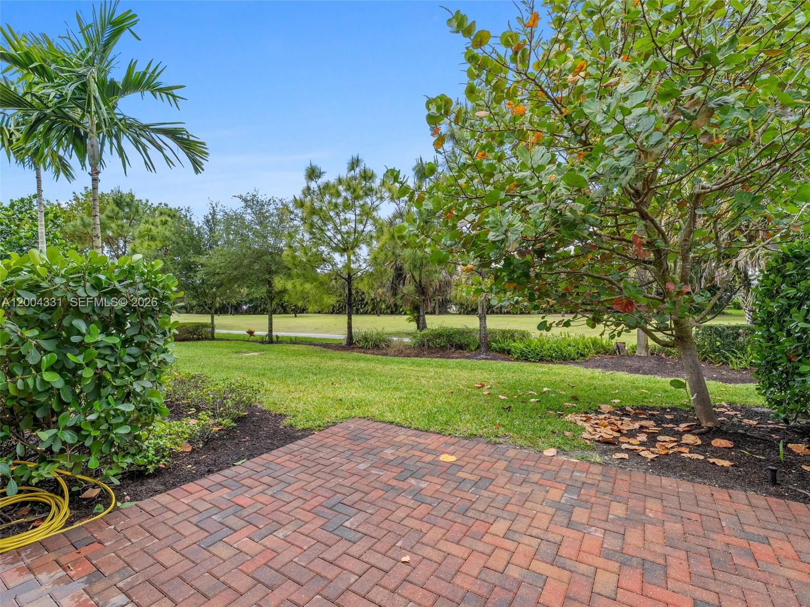 10105 Nw Brickhill Drive Property Photo 24