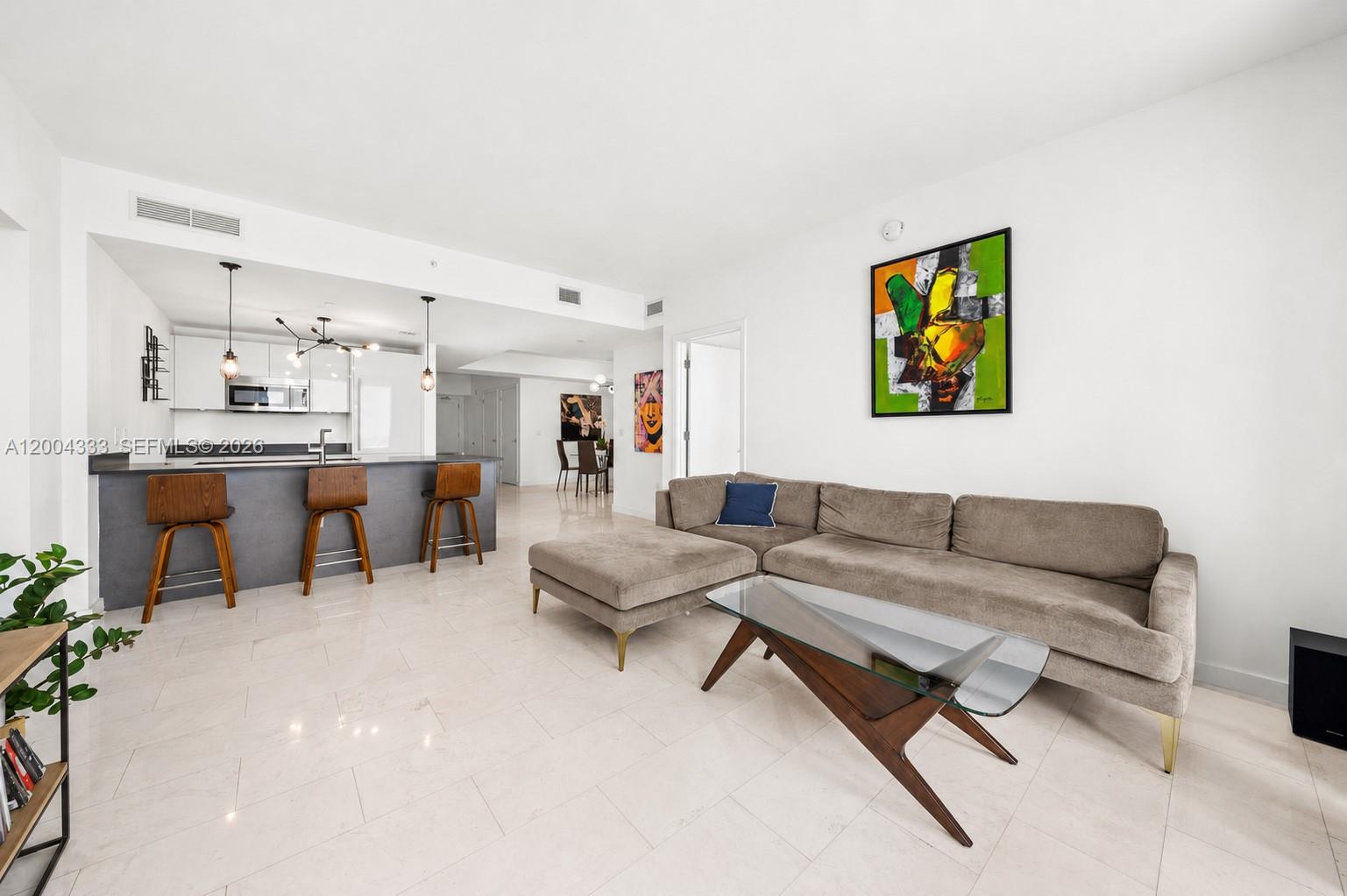 1010 Brickell Avenue 3904 Property Photo 5