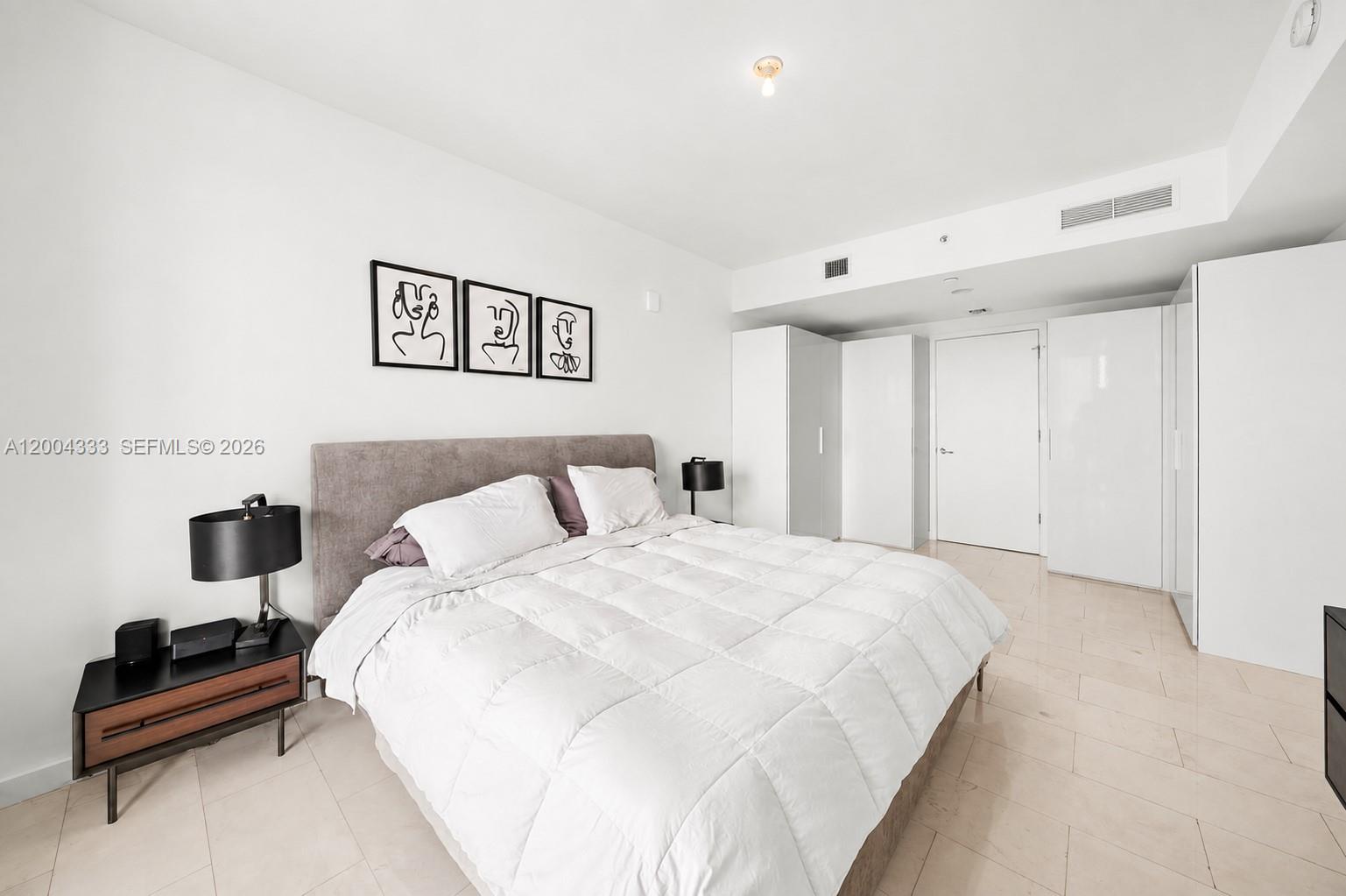 1010 Brickell Avenue 3904 Property Photo 13